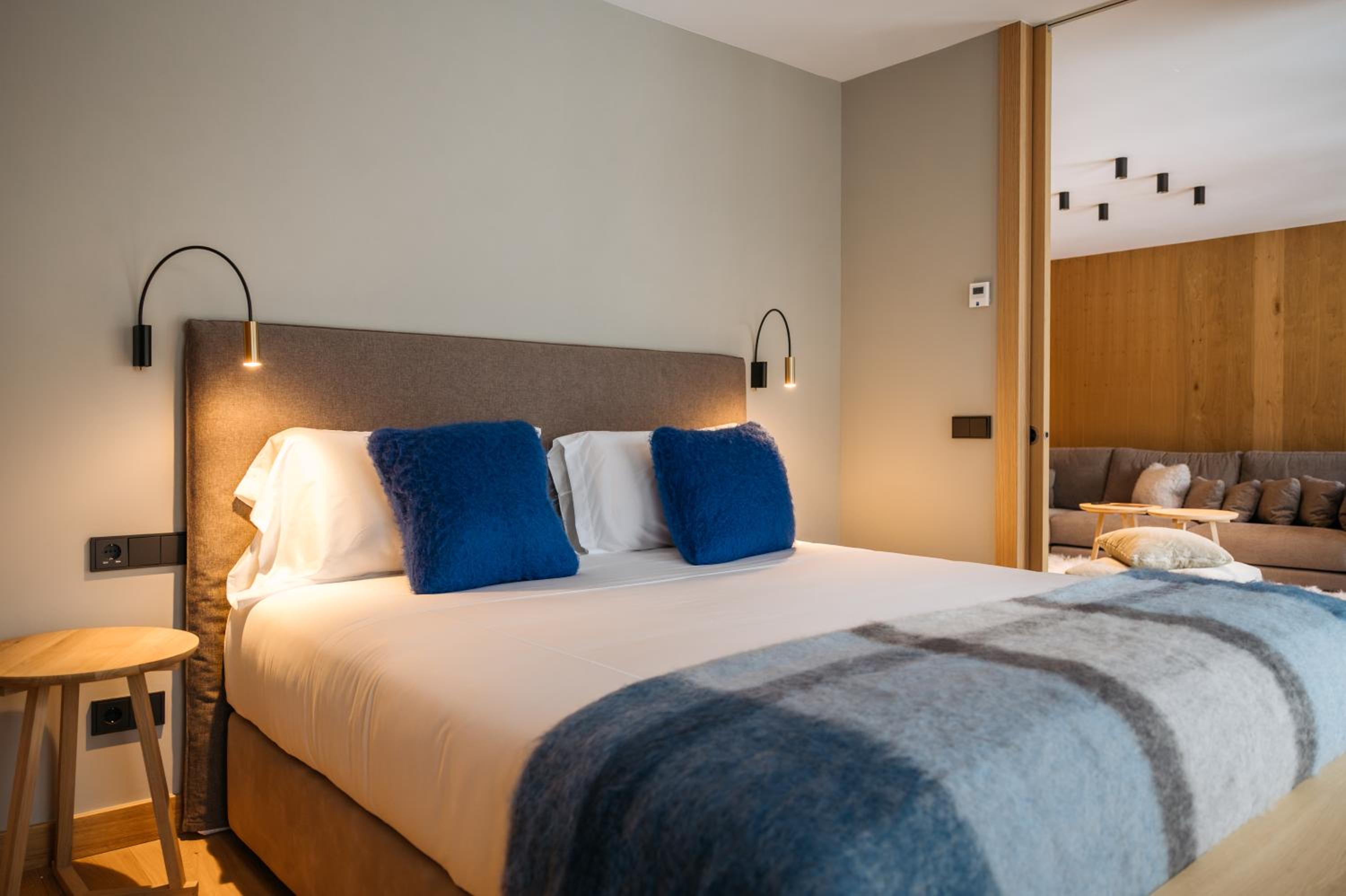 ISARD RESIDENCES & SPA by Elegant Residences