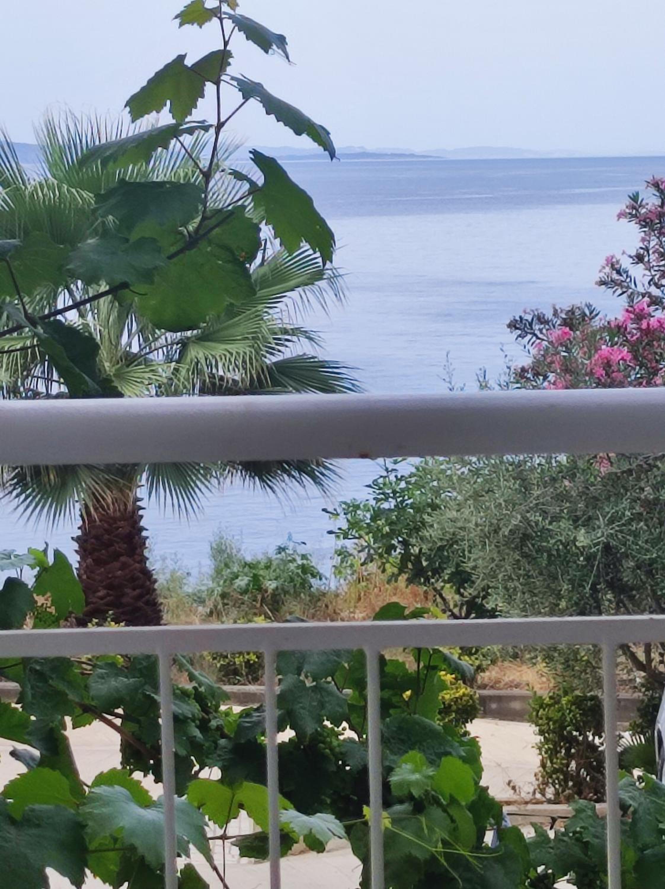 KOZY VIEW Apartment SARANDA