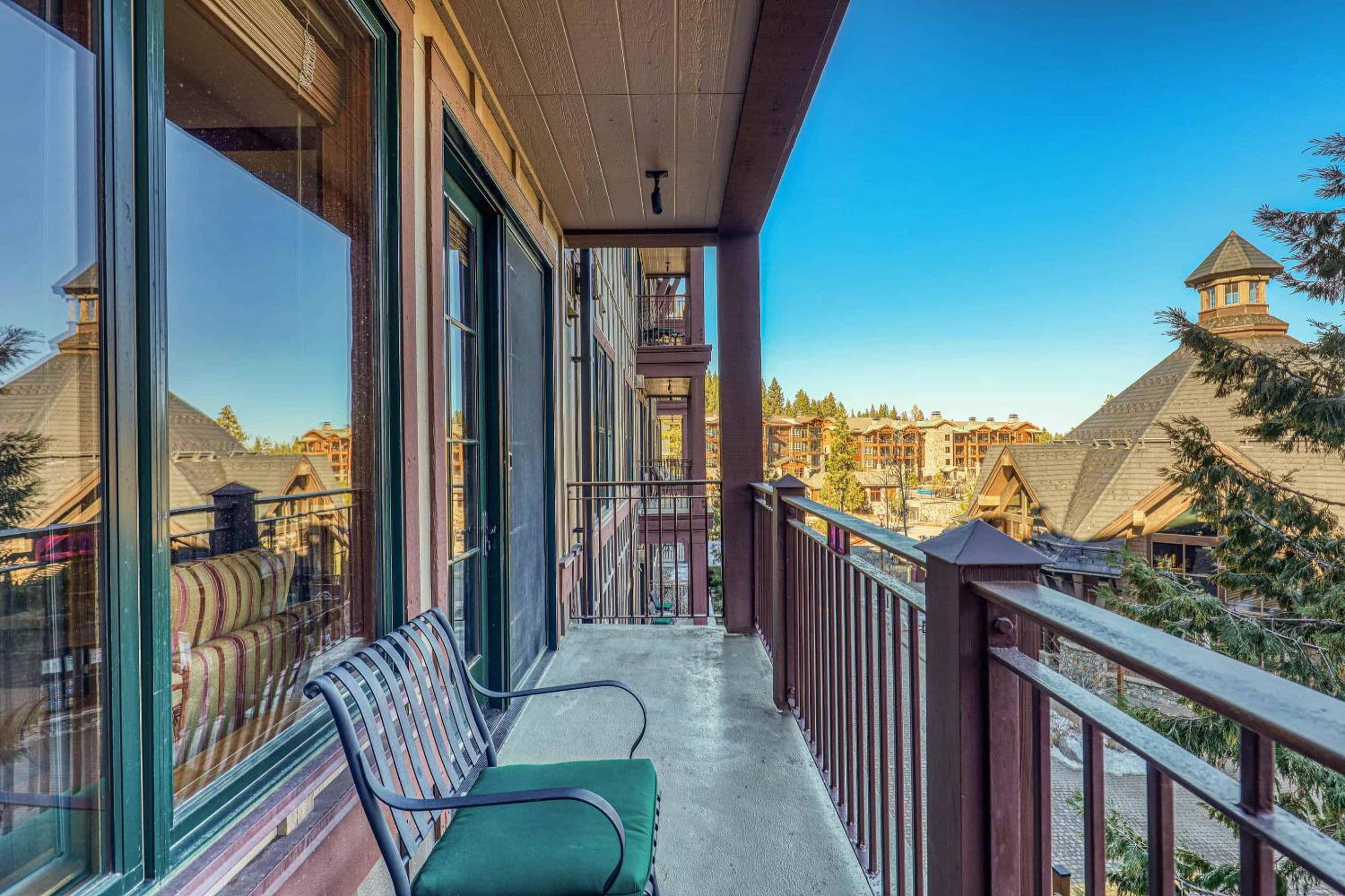 Lake Tahoe Vacations - Iron Horse Lodge South 305 by East West Hospitality - Property Image 6