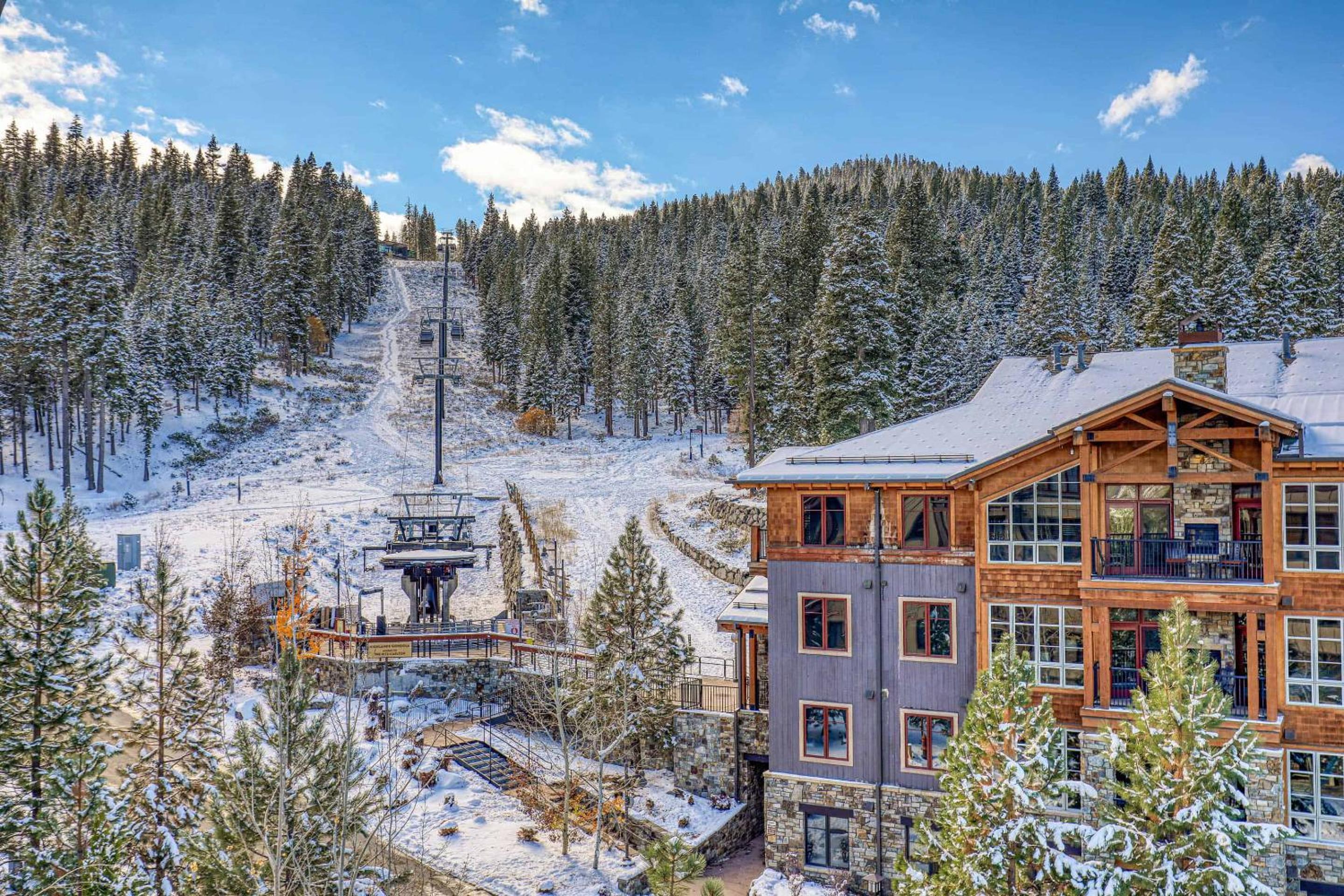 Iron Horse Lodge South 502 by East West Hospitality view 2