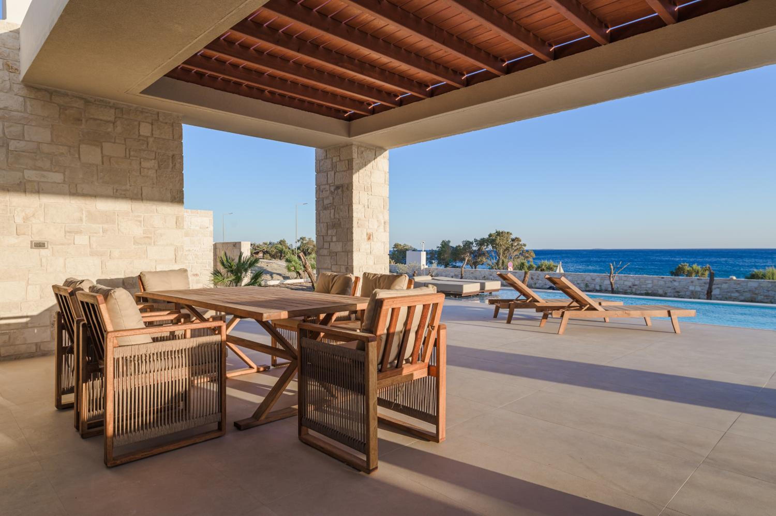 POEMO VILLAS photo 5