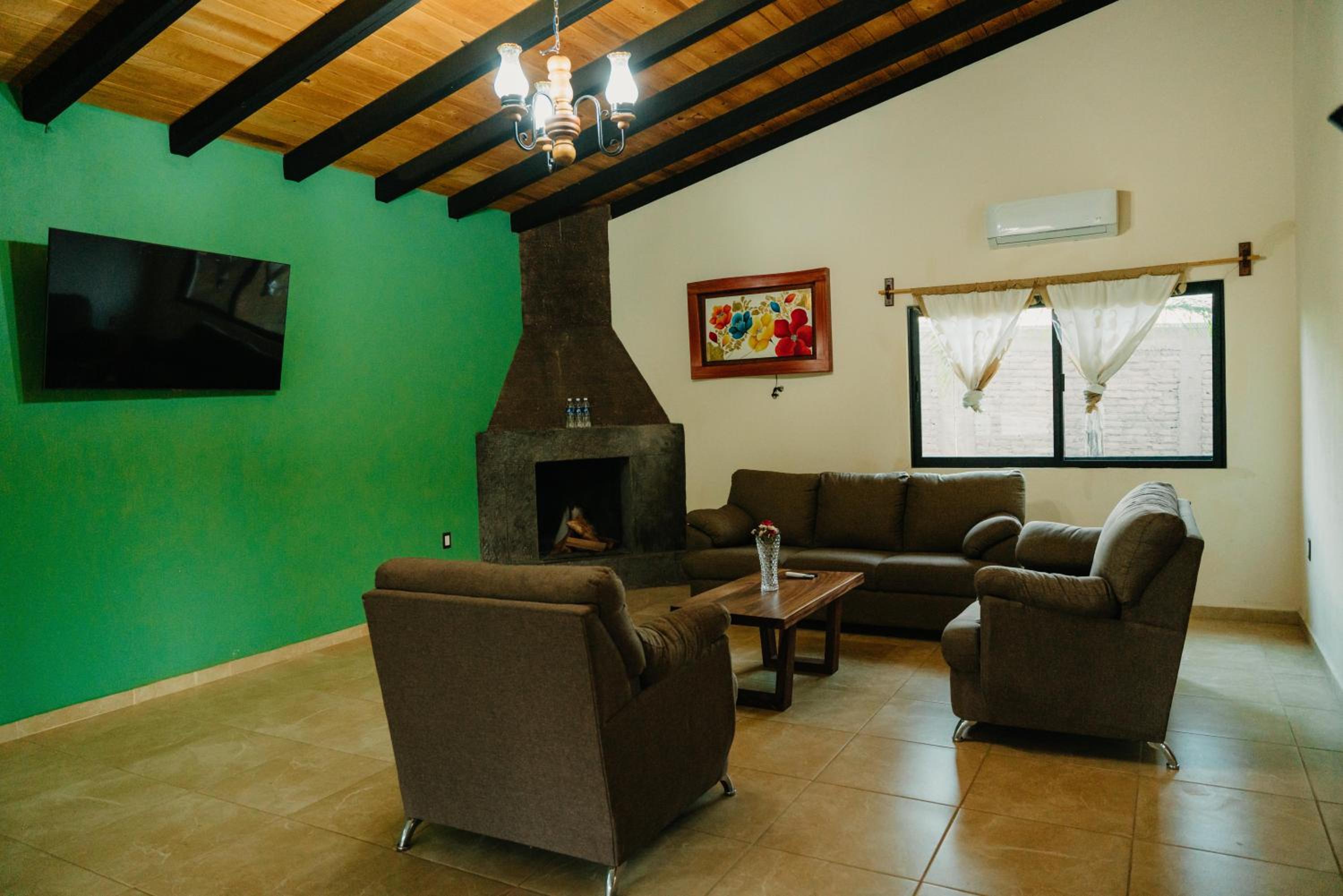 CABAÑAS LA PAROTA view 3