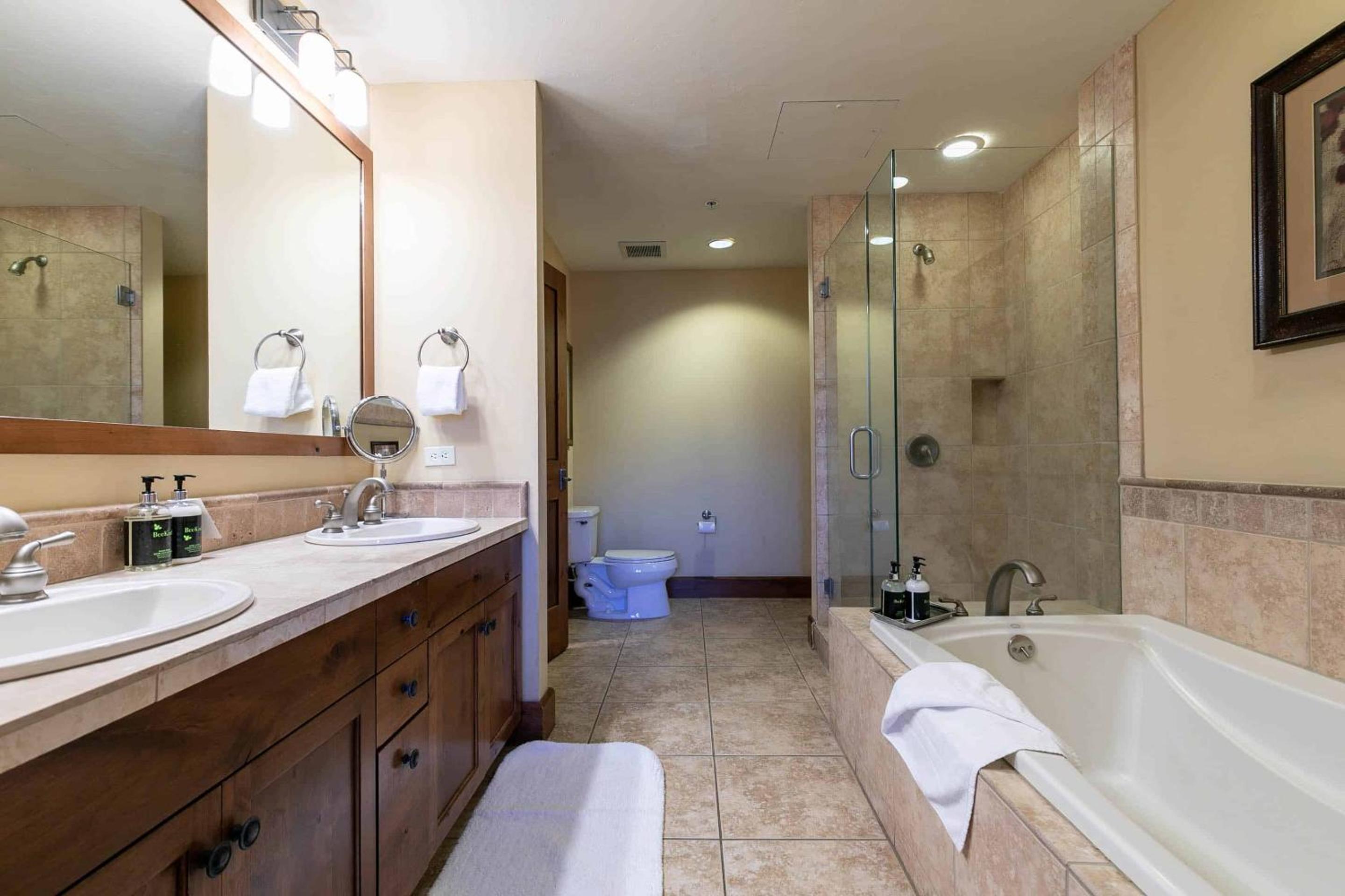Lake Tahoe Vacations - Iron Horse Lodge South 305 by East West Hospitality - Property Image 10