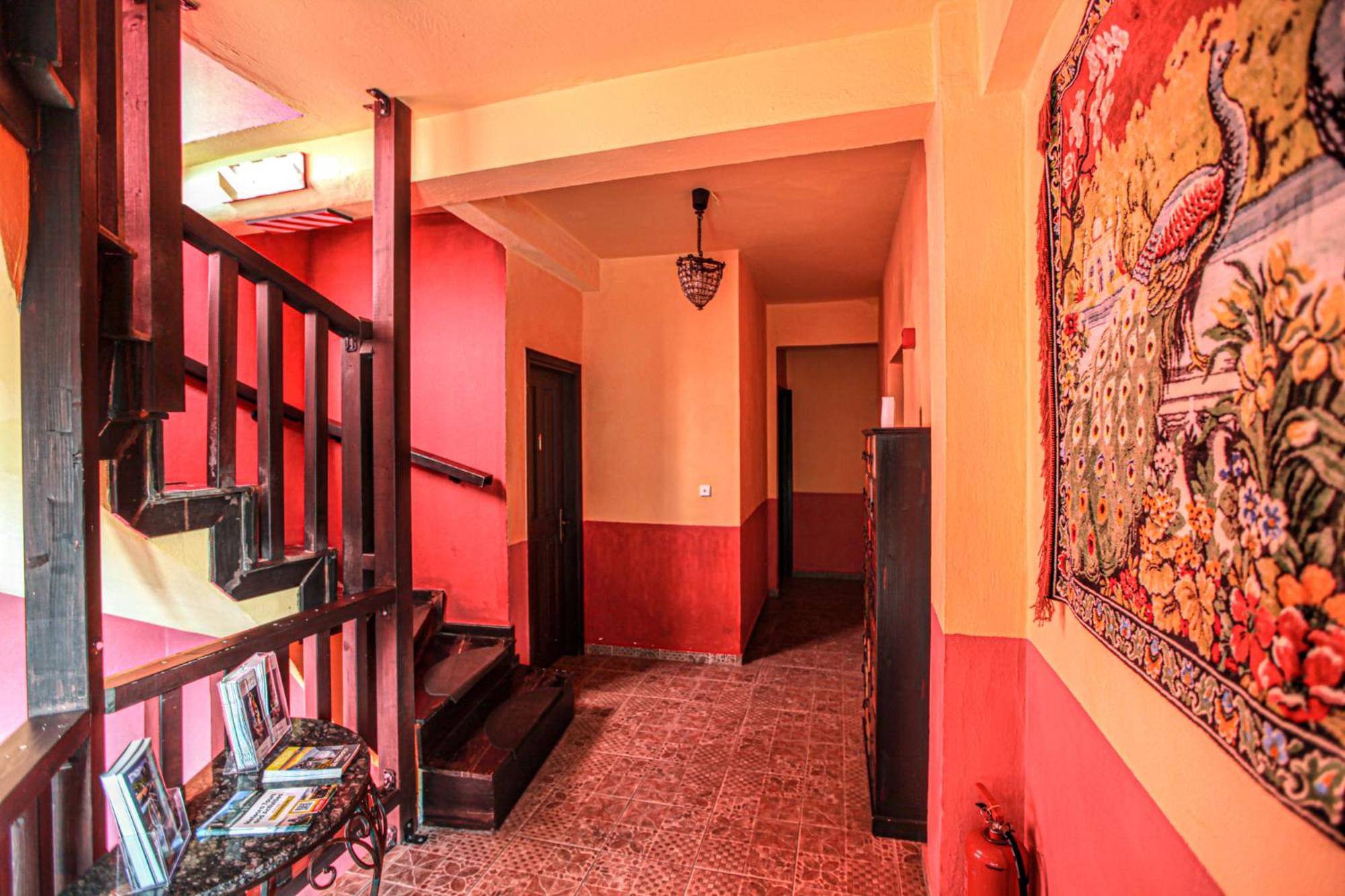 Mythos Guesthouse