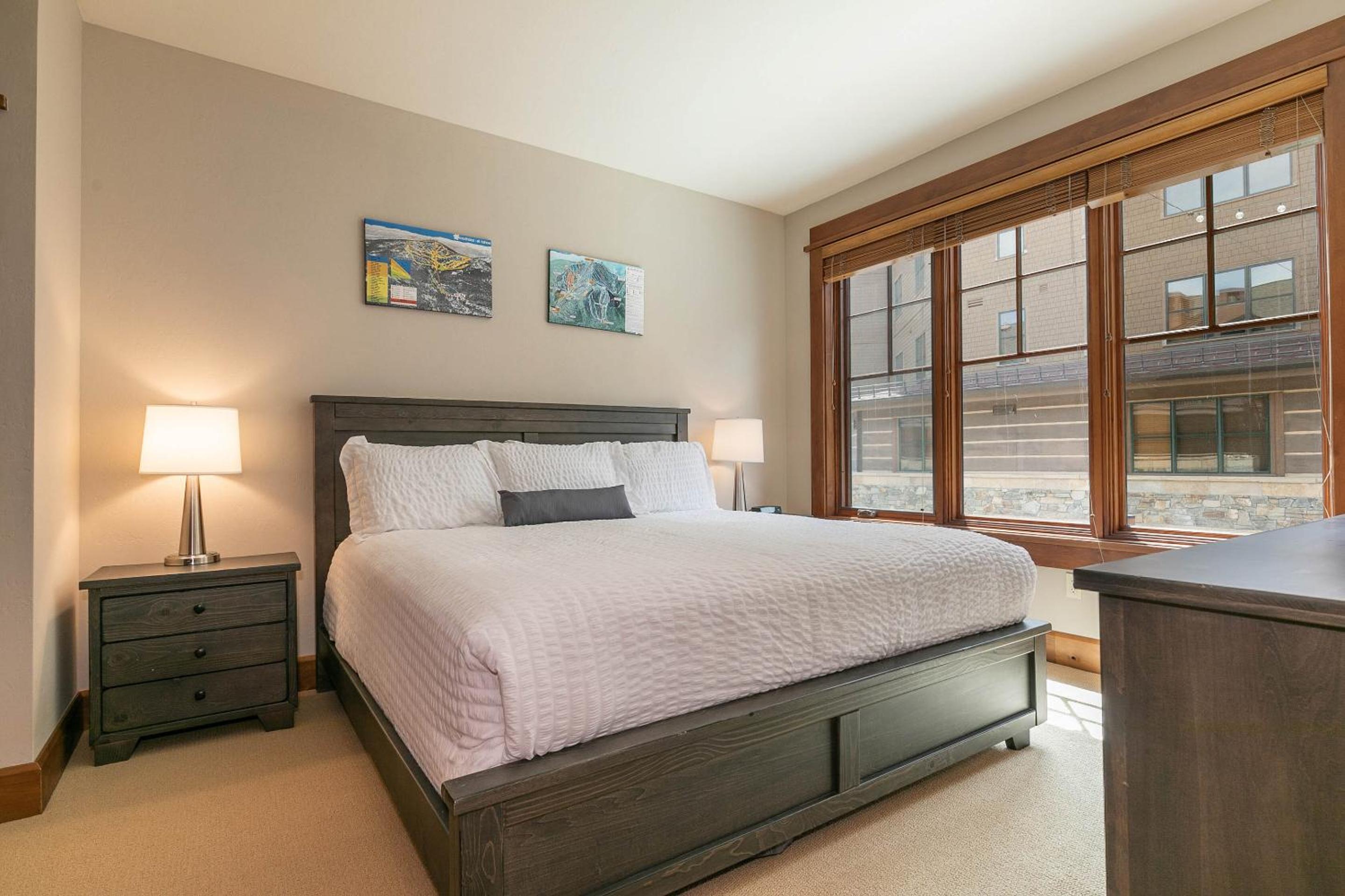 Lake Tahoe Vacations - Iron Horse Lodge North 206 by East West Hospitality - Property Image 14