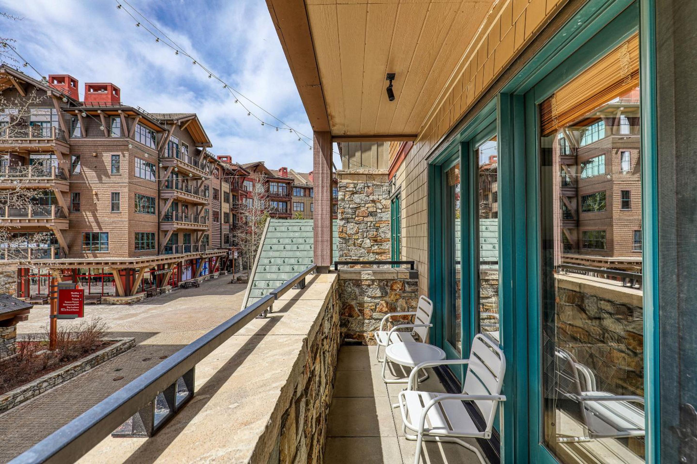 Lake Tahoe Vacations - Iron Horse Lodge North 206 by East West Hospitality - Property Image 7