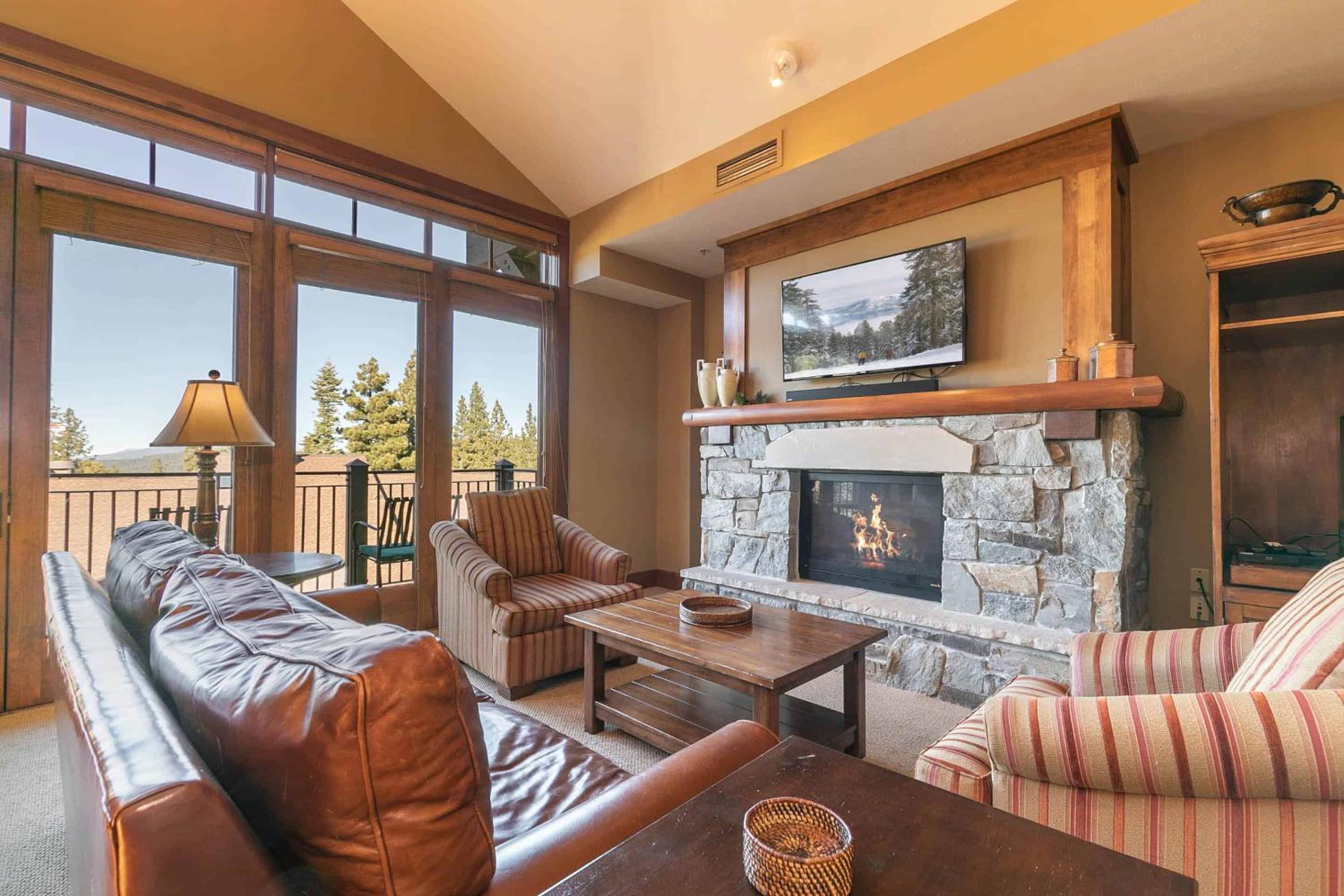 Lake Tahoe Vacations - Iron Horse Lodge North 307 by East West Hospitality - Property Image 12