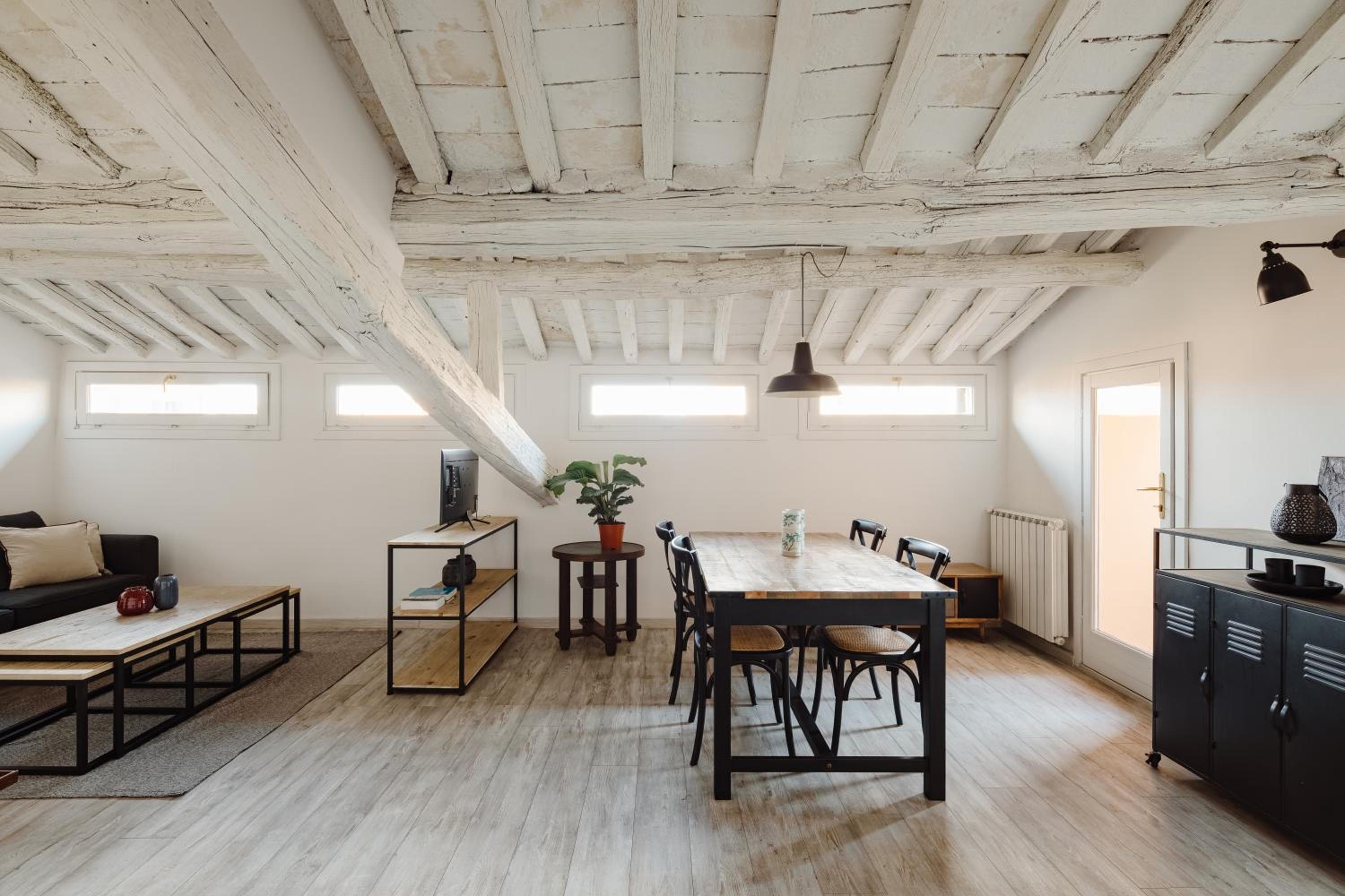 Amazing apartments with terrace or rooftop in Trastevere
