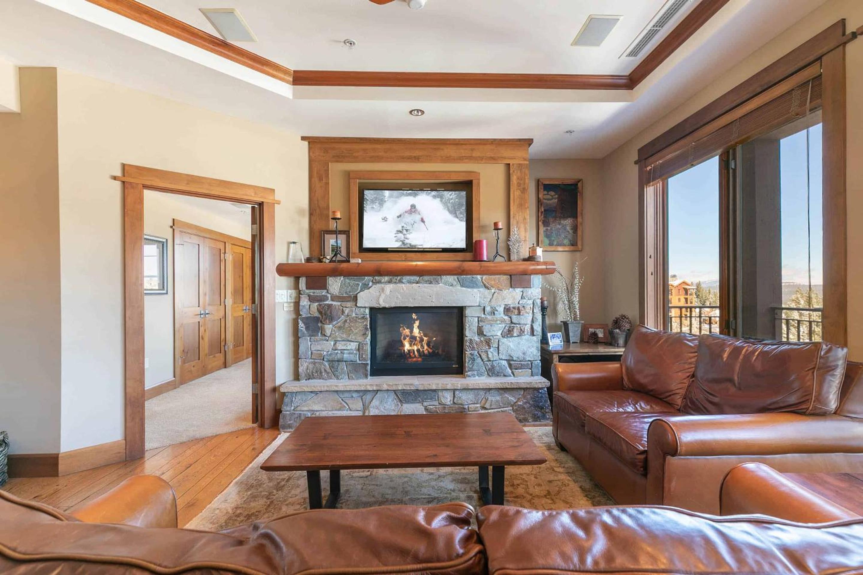 Lake Tahoe Vacations - Iron Horse Lodge South 401 by East West Hospitality - Property Image 14