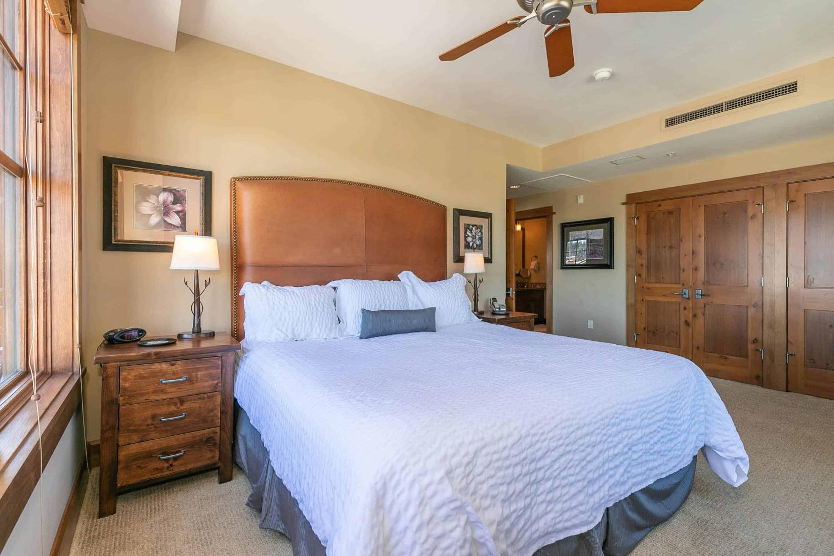 Lake Tahoe Vacations - Iron Horse Lodge South 401 by East West Hospitality - Property Image 17