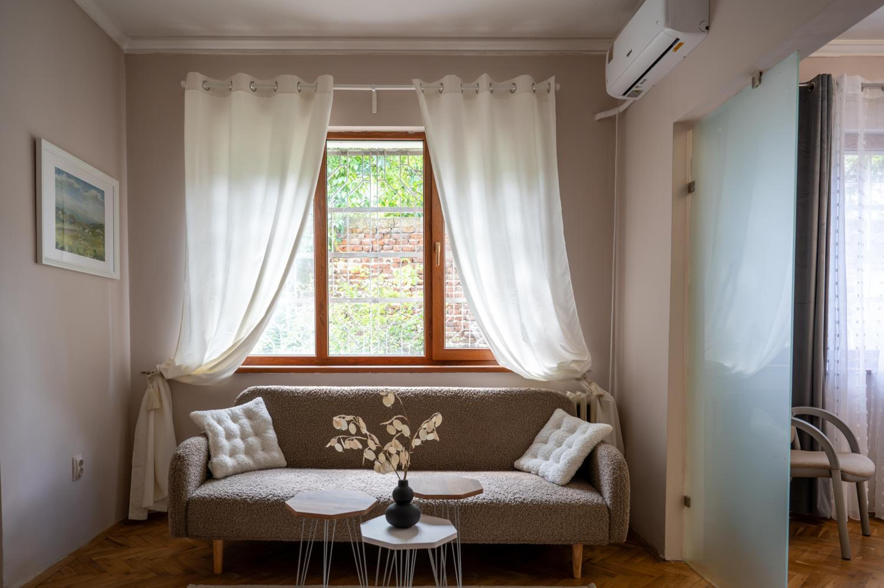 Beautiful Two-Bedroom Apartment in City Center