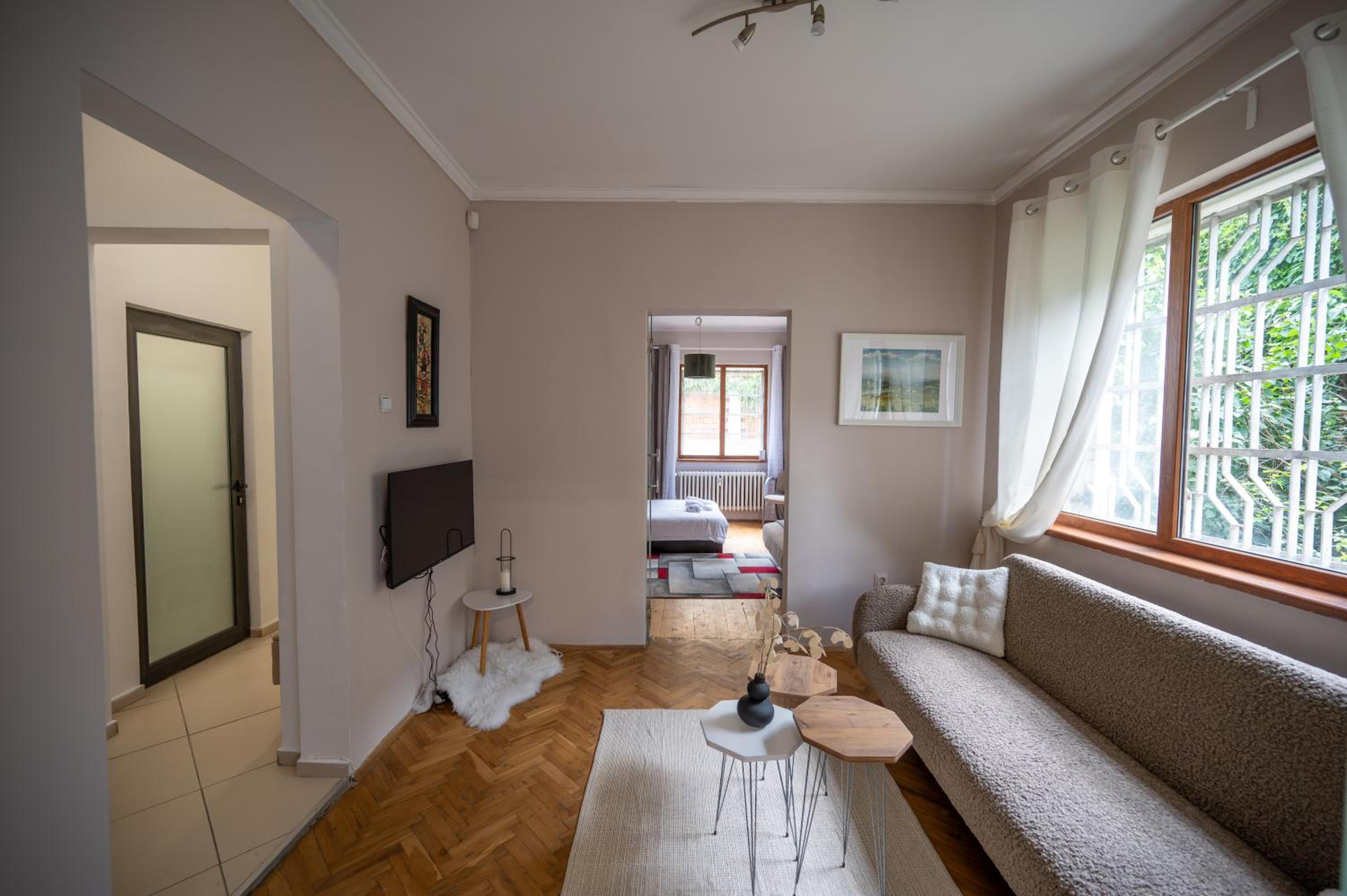 Beautiful Two-Bedroom Apartment in City Center