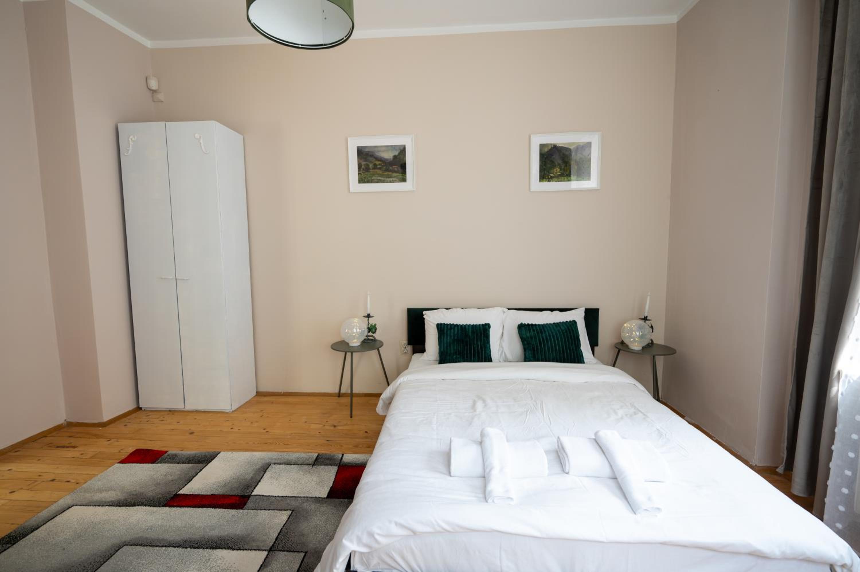Beautiful Two-Bedroom Apartment in City Center