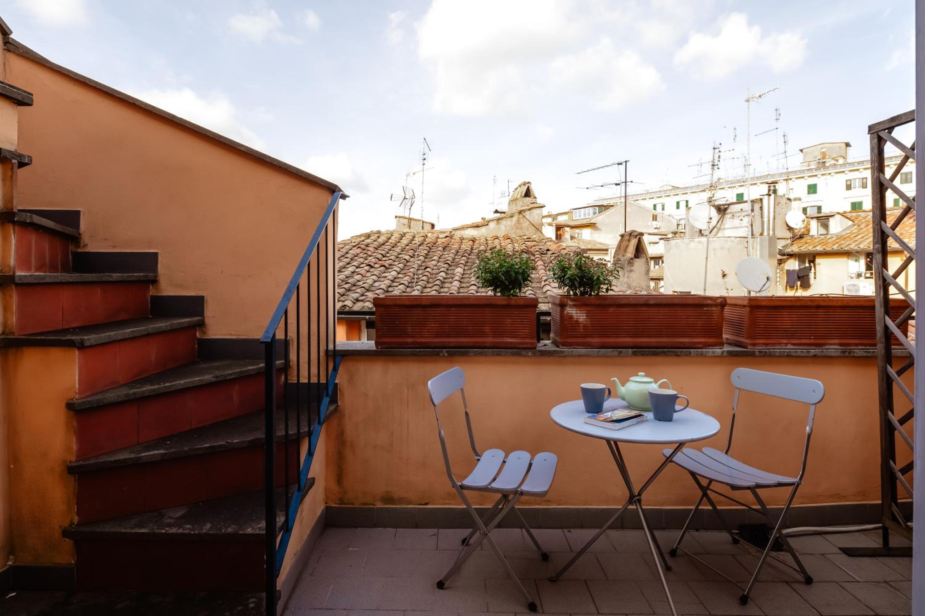 Amazing apartments with terrace or rooftop in Trastevere