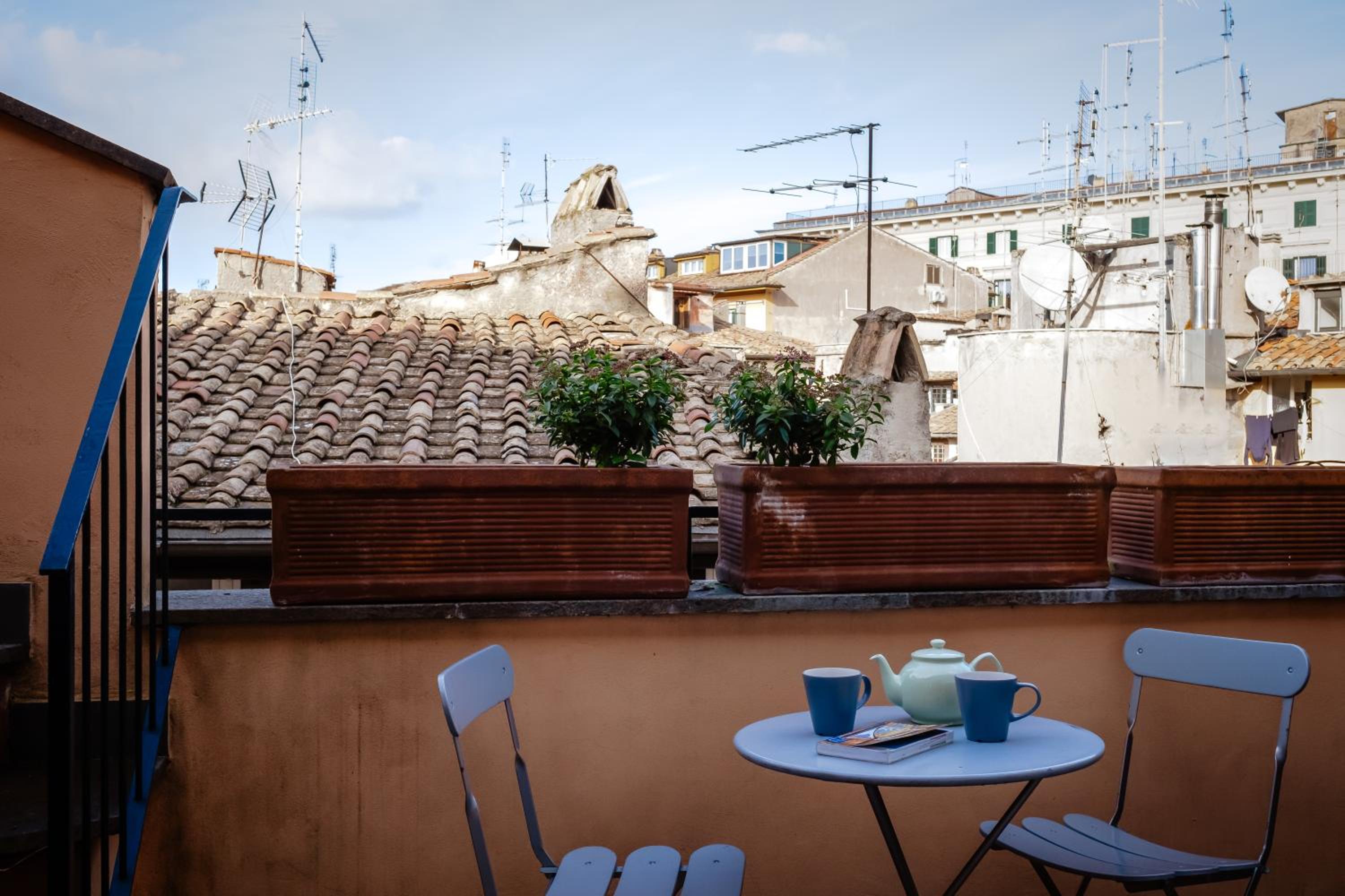 Amazing apartments with terrace or rooftop in Trastevere