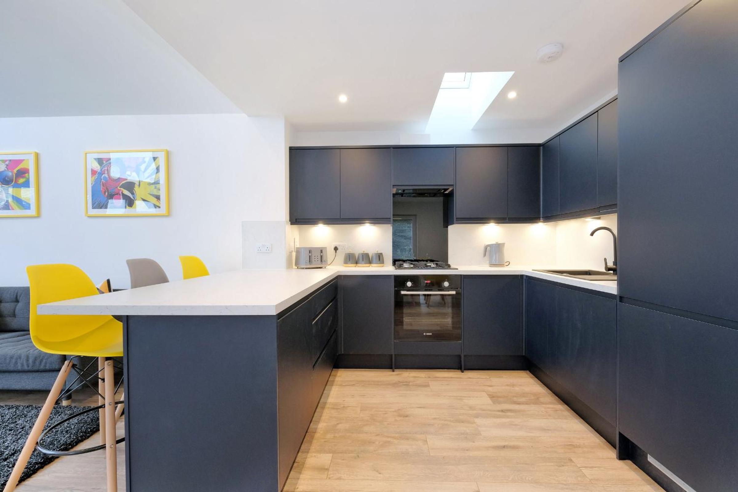 Contemporary Luxury Lodge, Aberdeen West view 4