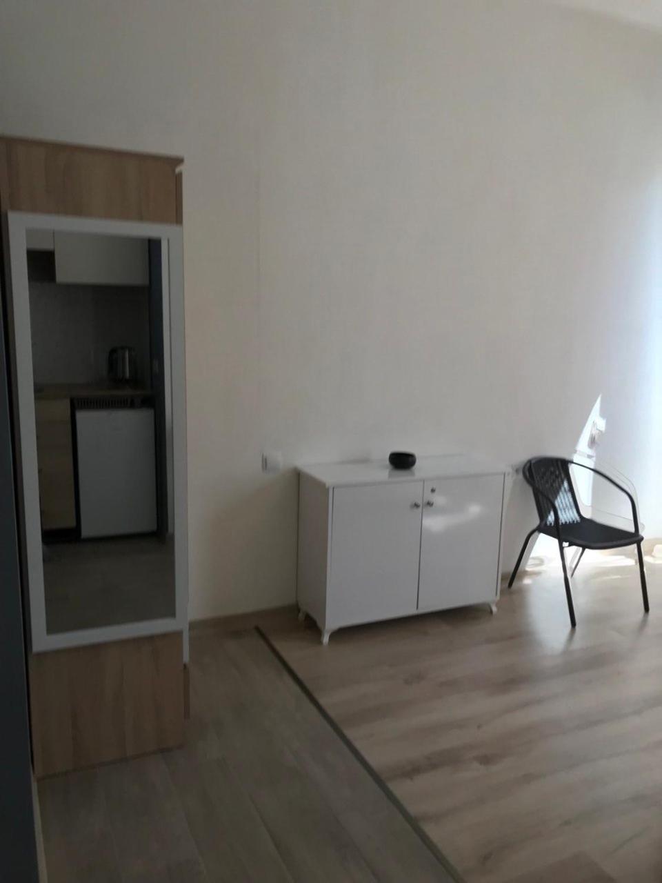 Studio 3 view 4