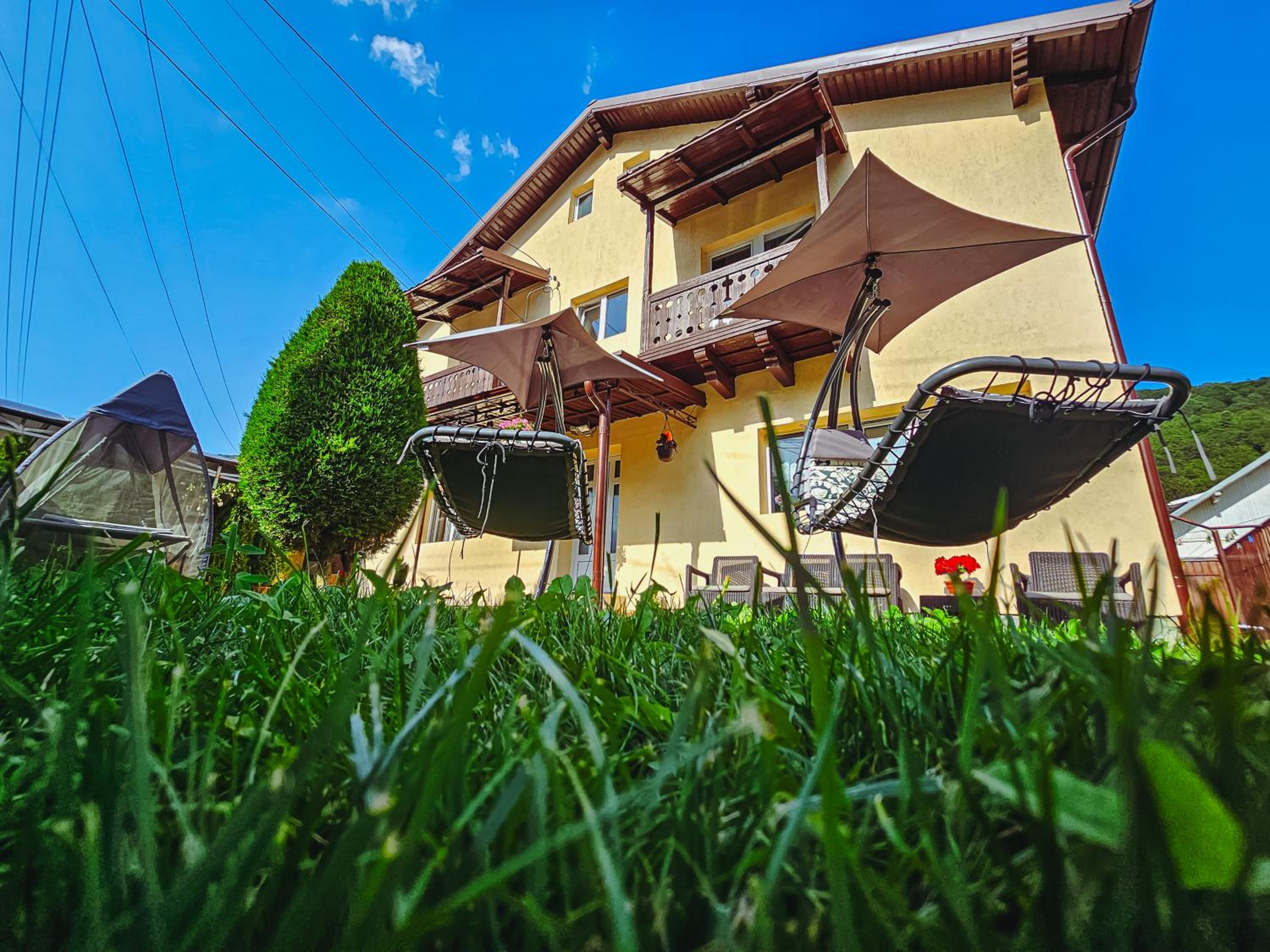 Alpine Bliss Sinaia view 3