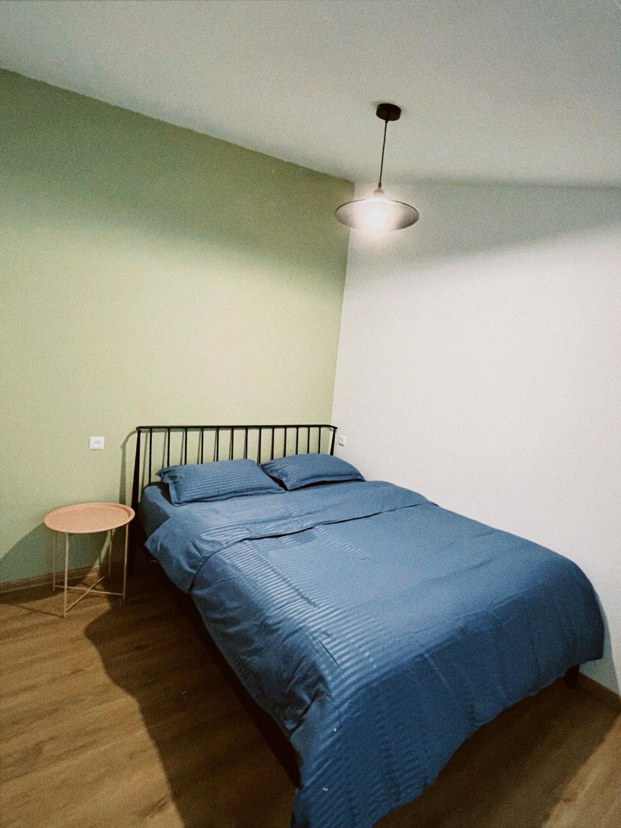 Apartment-Hale