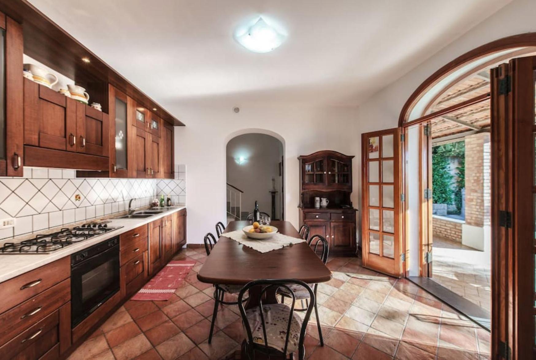 Villa Prima Italy with private pool and spectacular views view 3