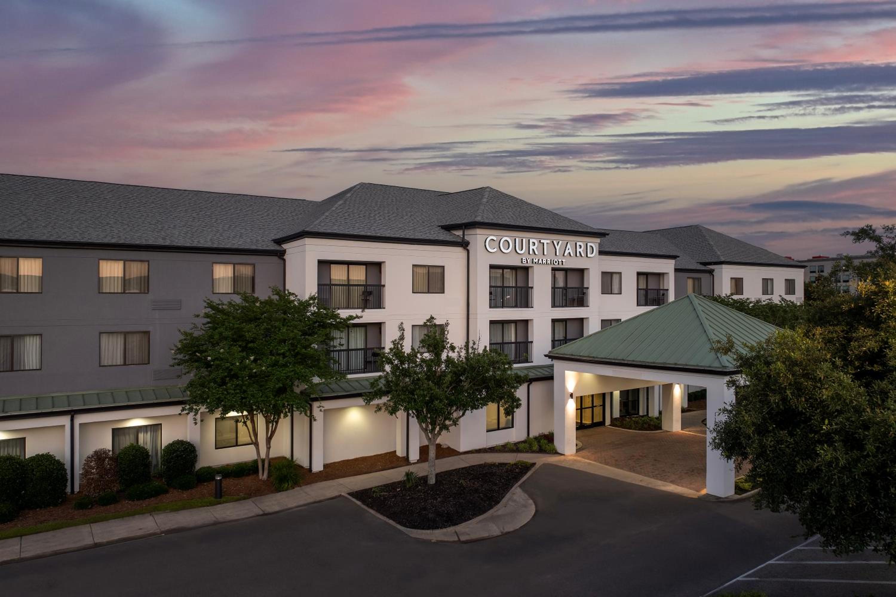 Hattiesburg Vacations - Courtyard by Marriott Hattiesburg - Property Image 2