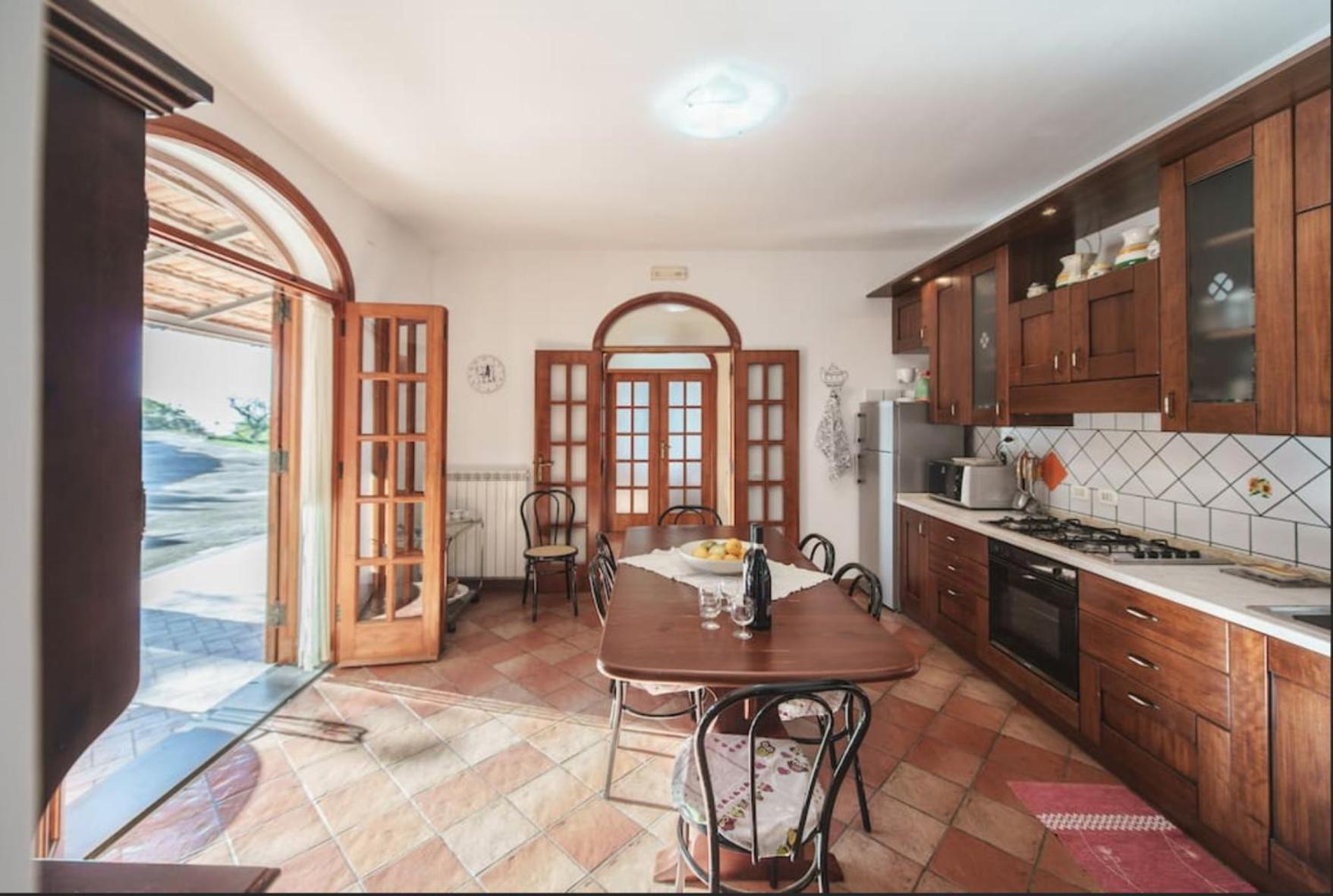 Villa Prima Italy with private pool and spectacular views view 5
