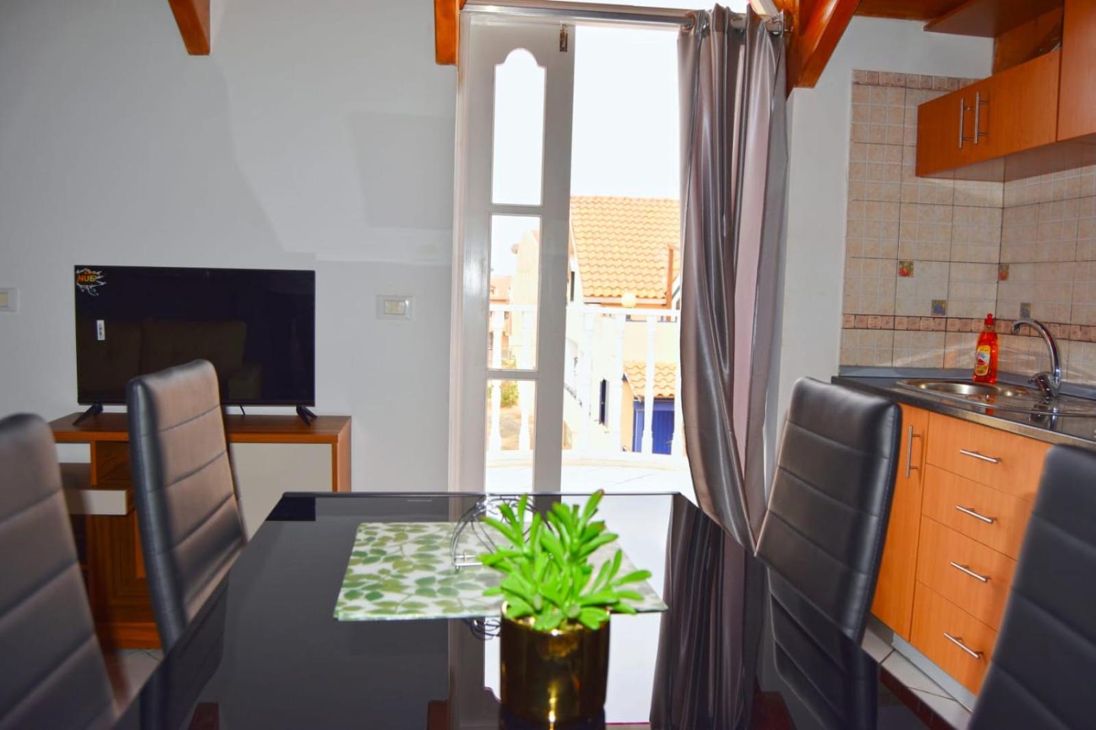 Santa Maria Homely Flat