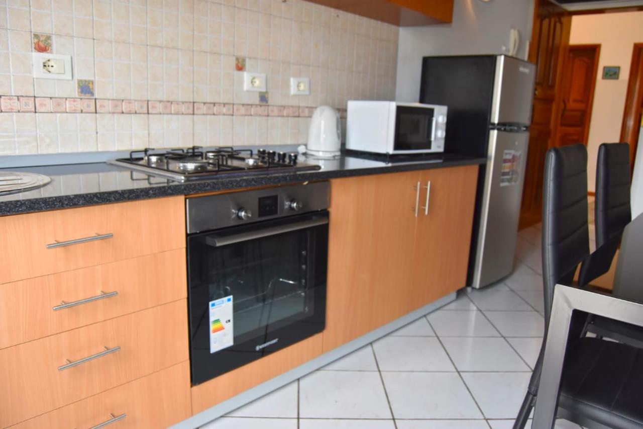 Santa Maria Homely Flat