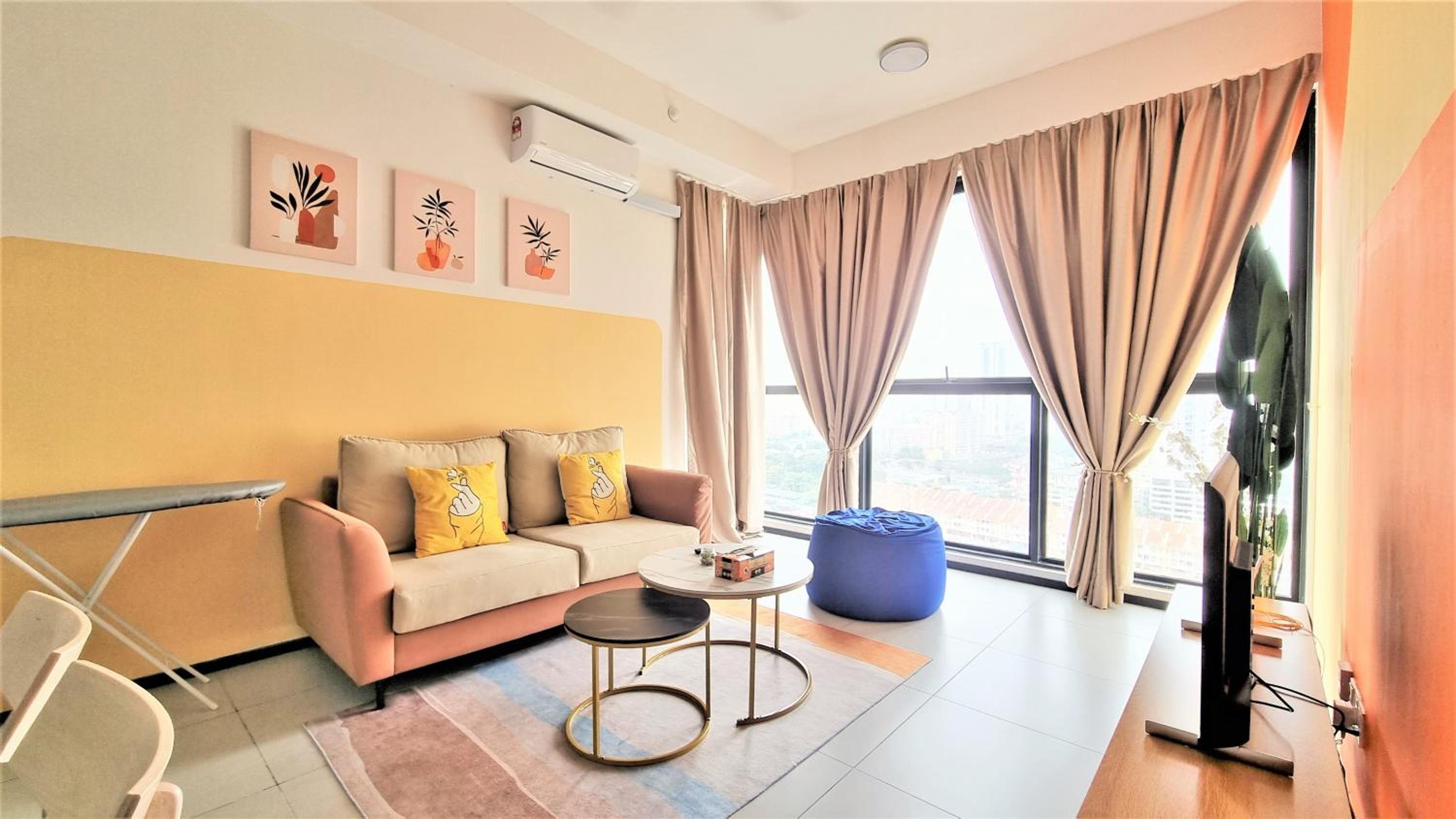2 Rooms Apartment, 4 to 5 pax at Urban Suites by SuperStay photo 2