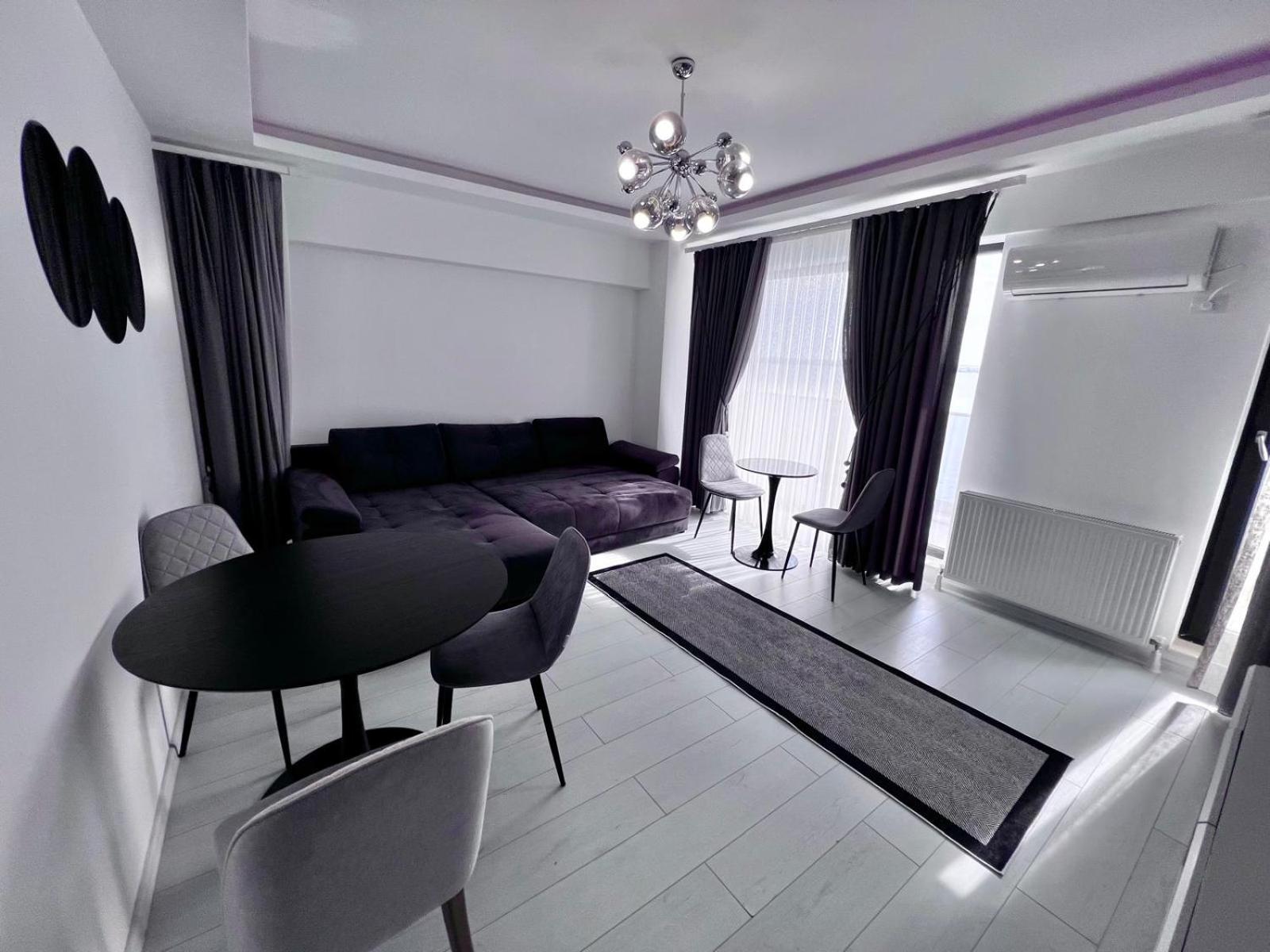 SOLID BARRELS LUXURY APARTMENTS