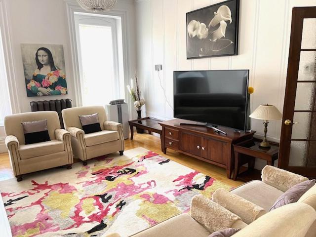 History Apart 4 BDS 2 BA 3 Parking Best Castle View