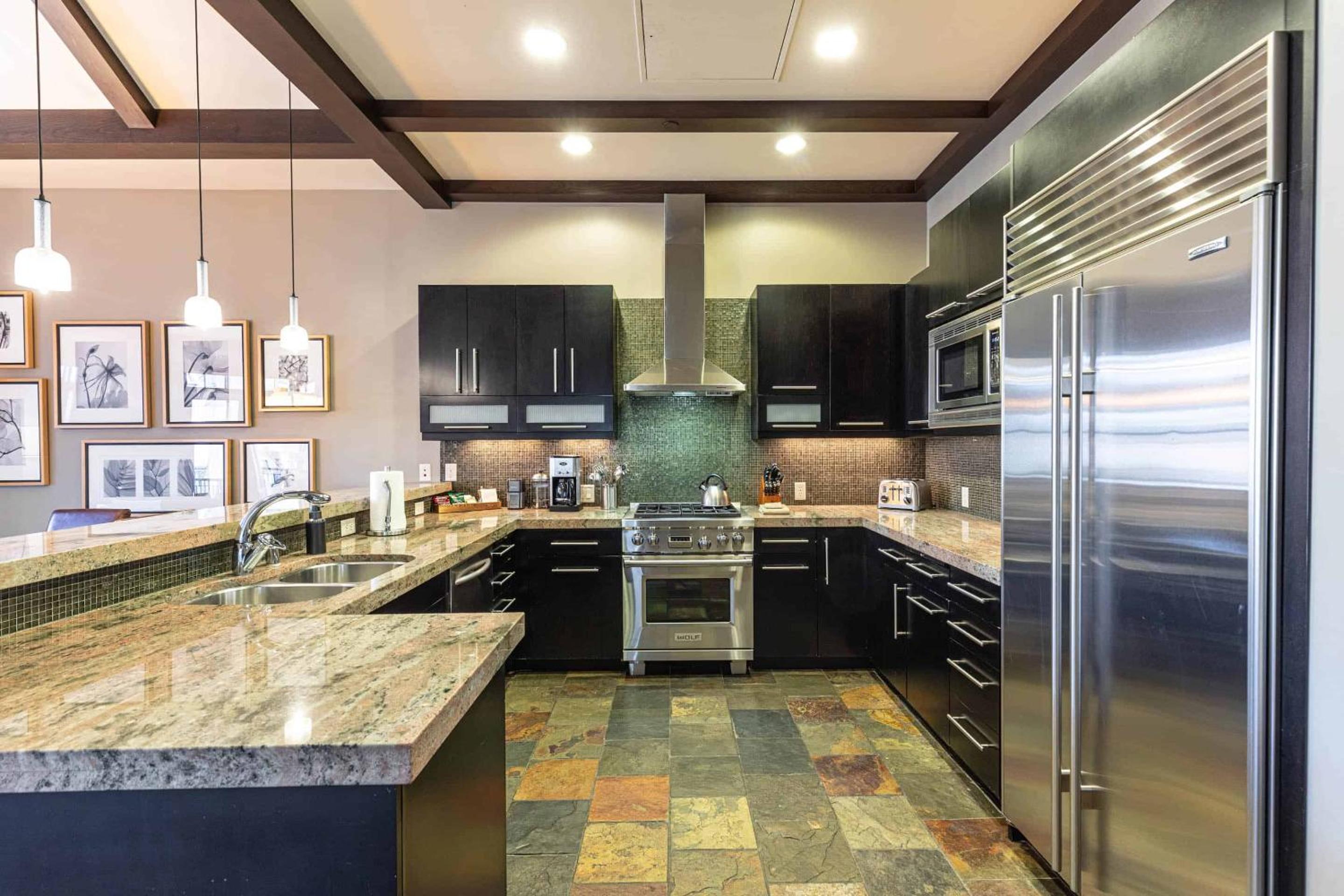 Lake Tahoe Vacations - One Village Place 508 by East West Hospitality - Property Image 27