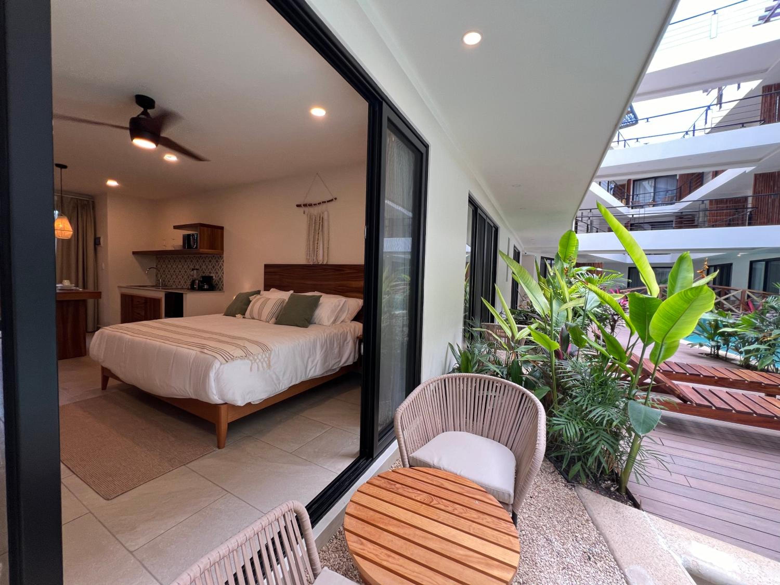 New Studio p-2, acceso a alberca, terraza