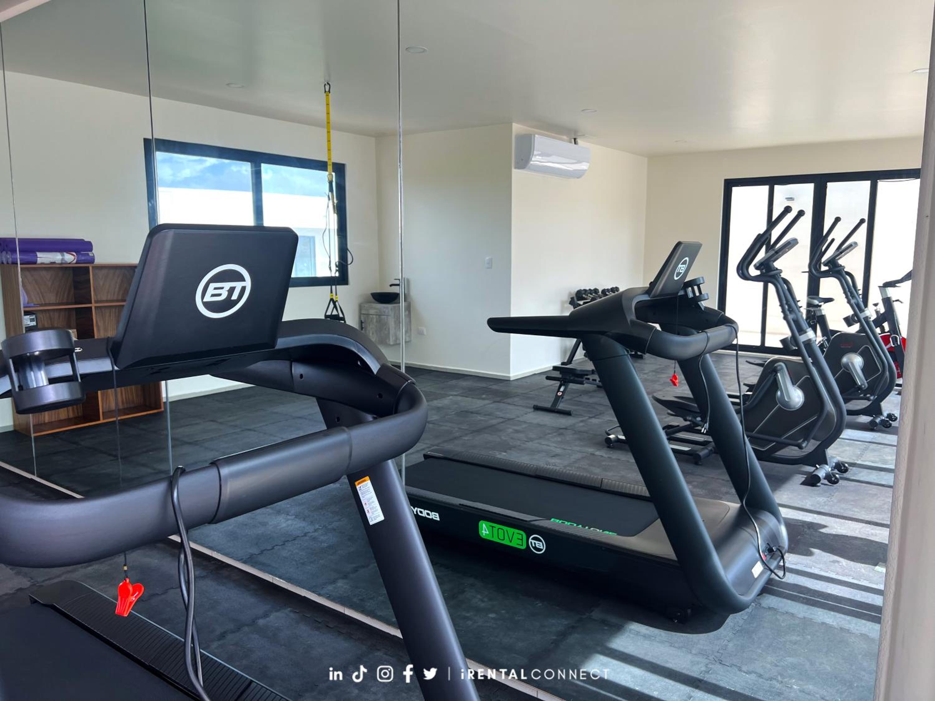 New Studio p-2, acceso a alberca, terraza