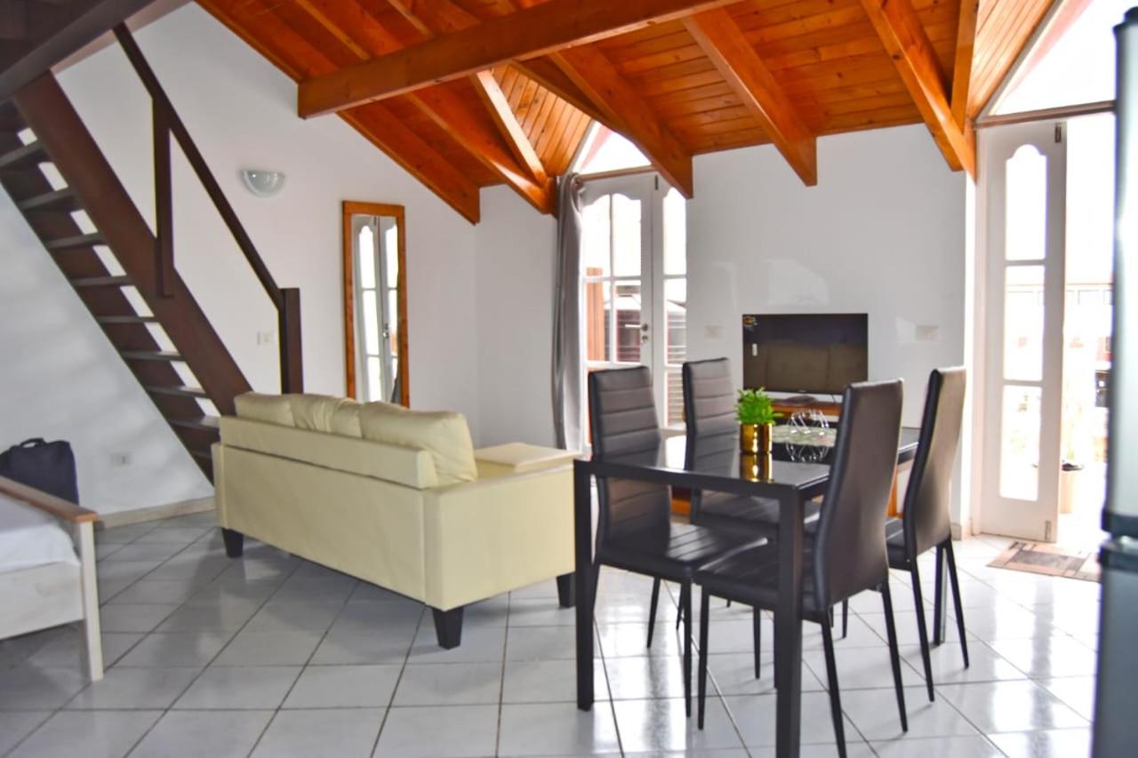 Santa Maria Homely Flat