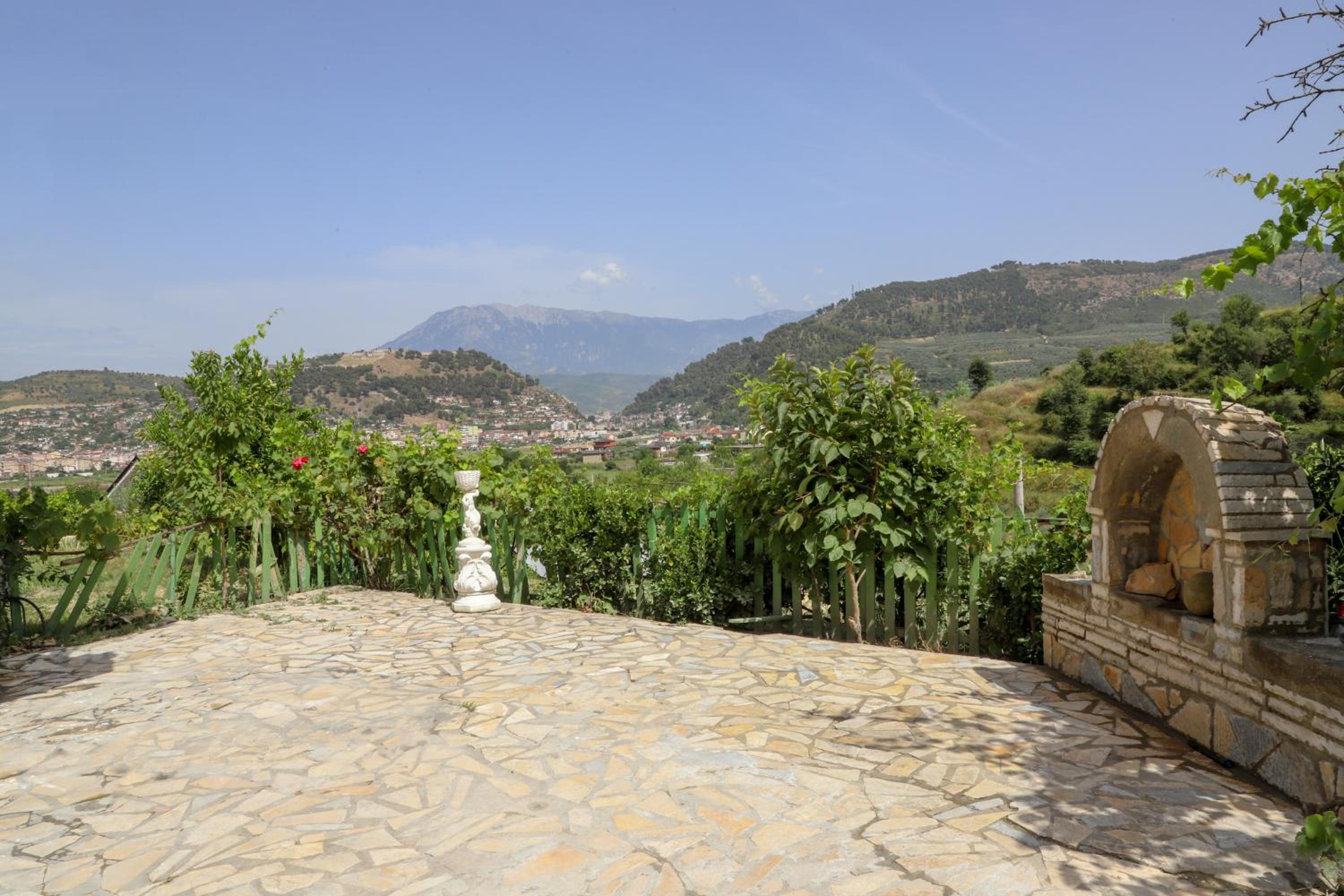 Villa Romario