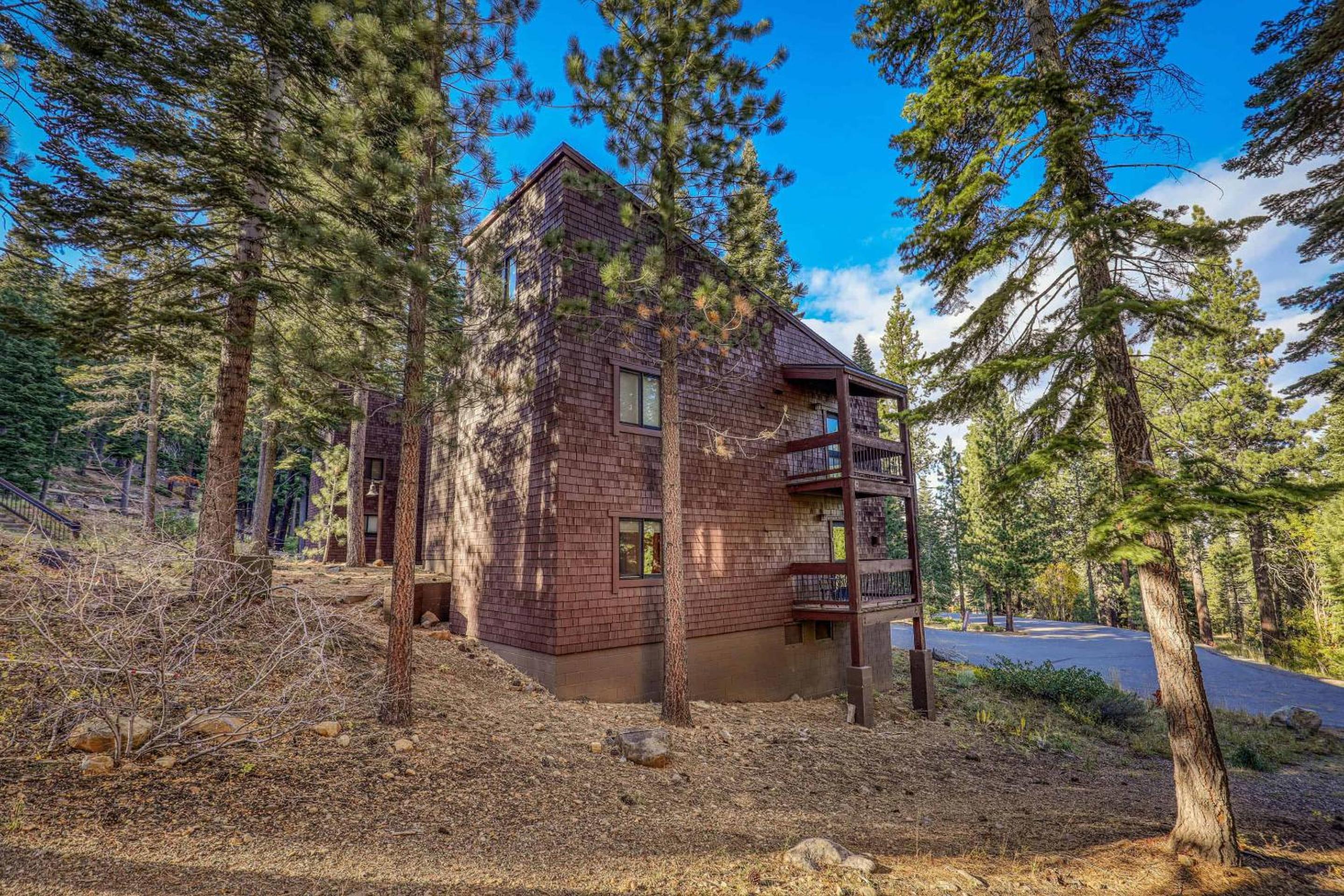Ski Trails 4119 by East West Hospitality view 3