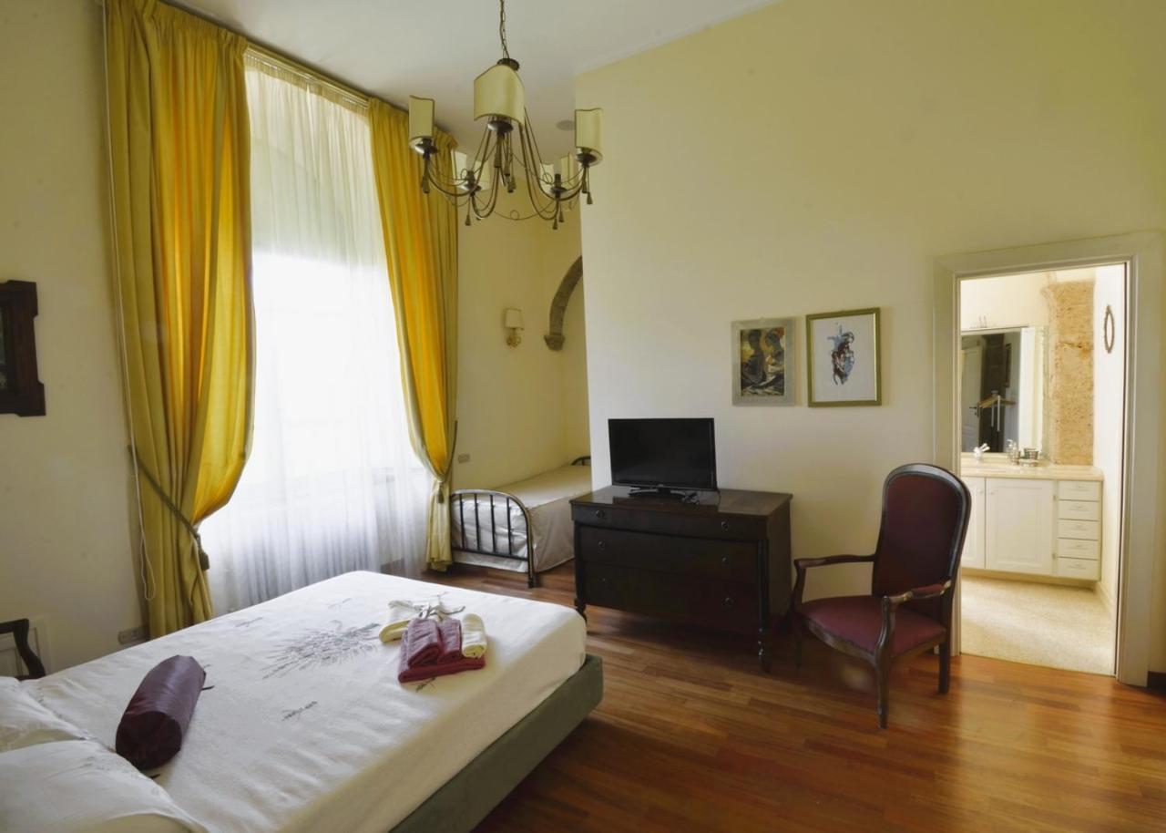Domus Ponte casa antica ed elegante in pieno centro storico view 4
