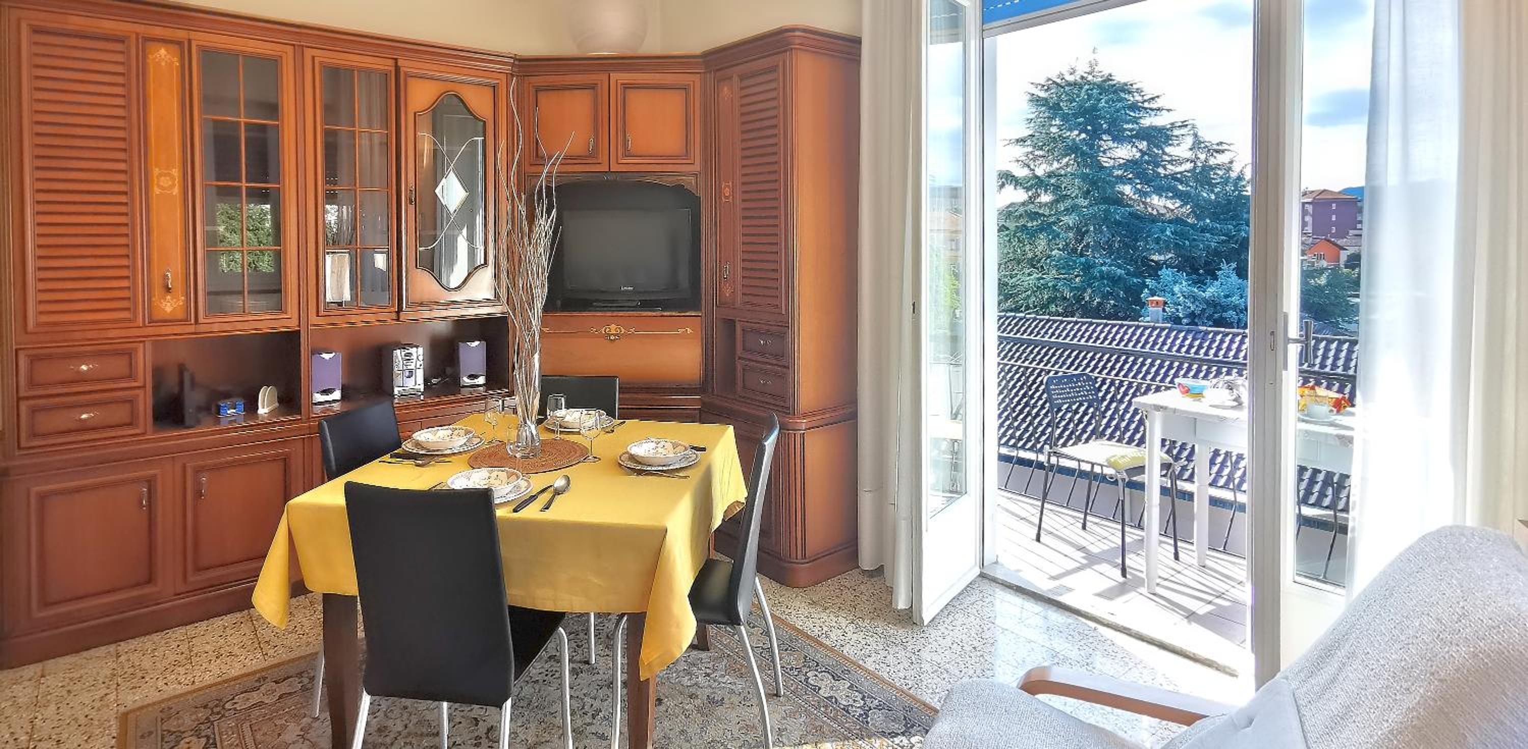 Vecchia Intra - Two-room apartment in the center for 4 people view 5