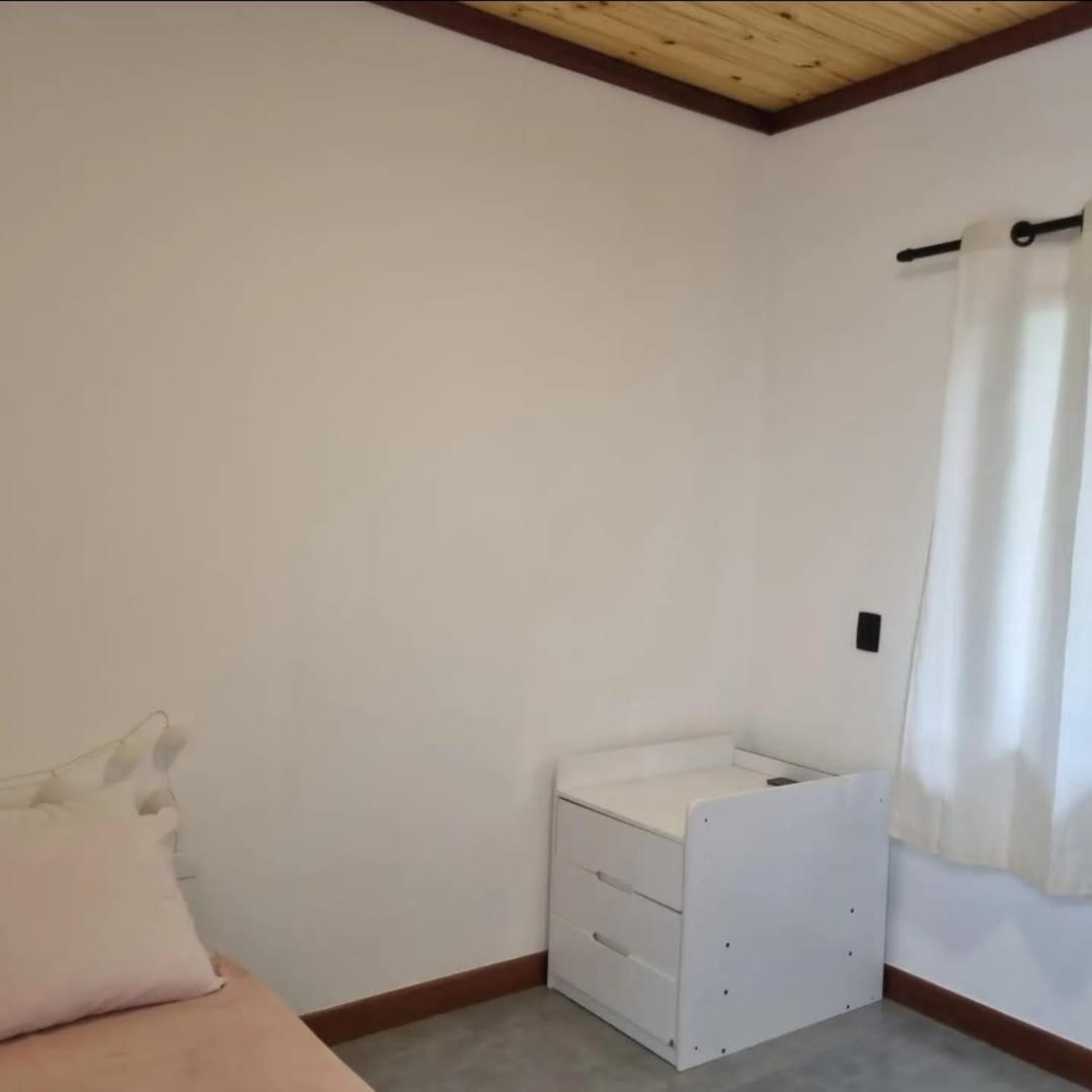 Casa de Campo aconchegante, com lareira interna