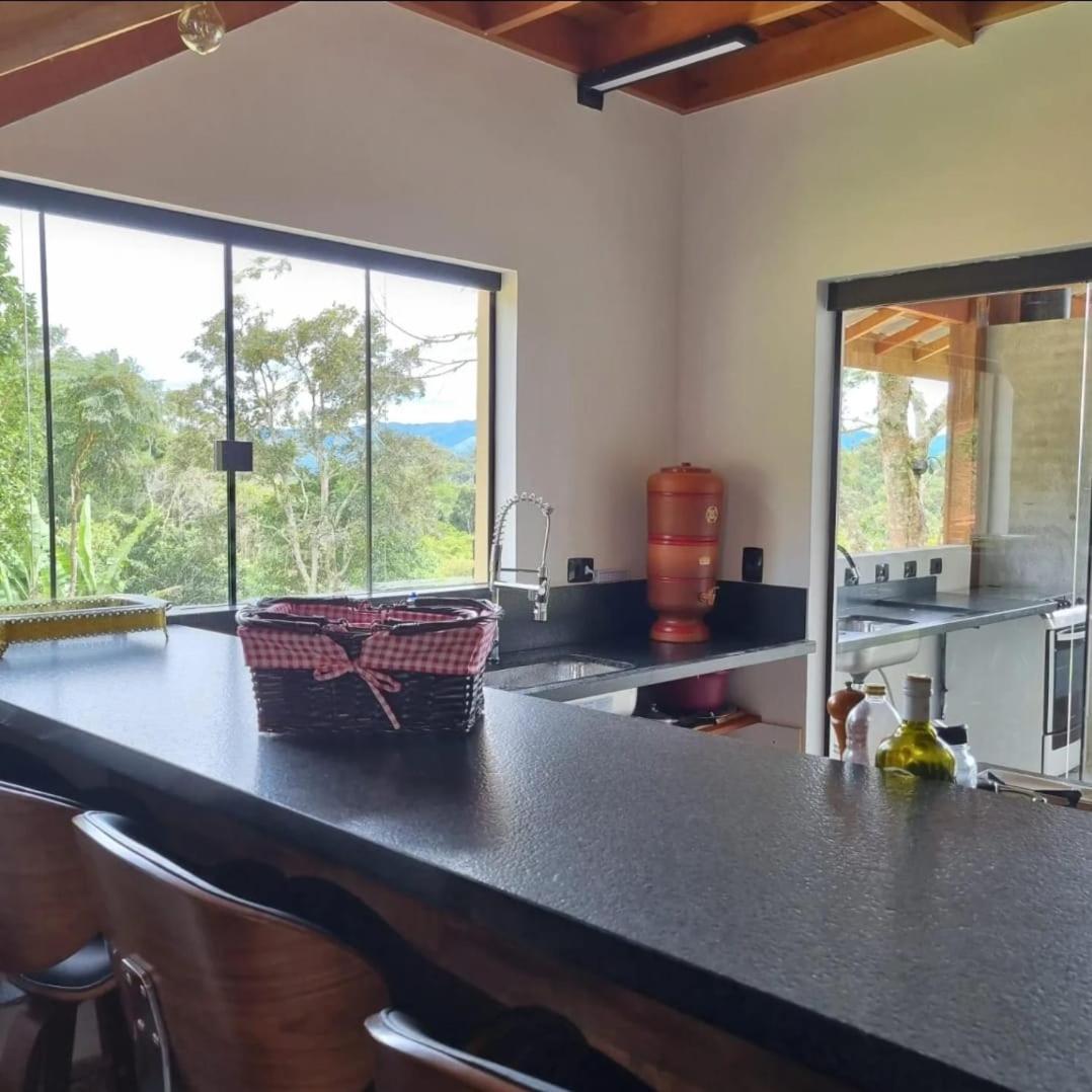 Casa de Campo aconchegante, com lareira interna