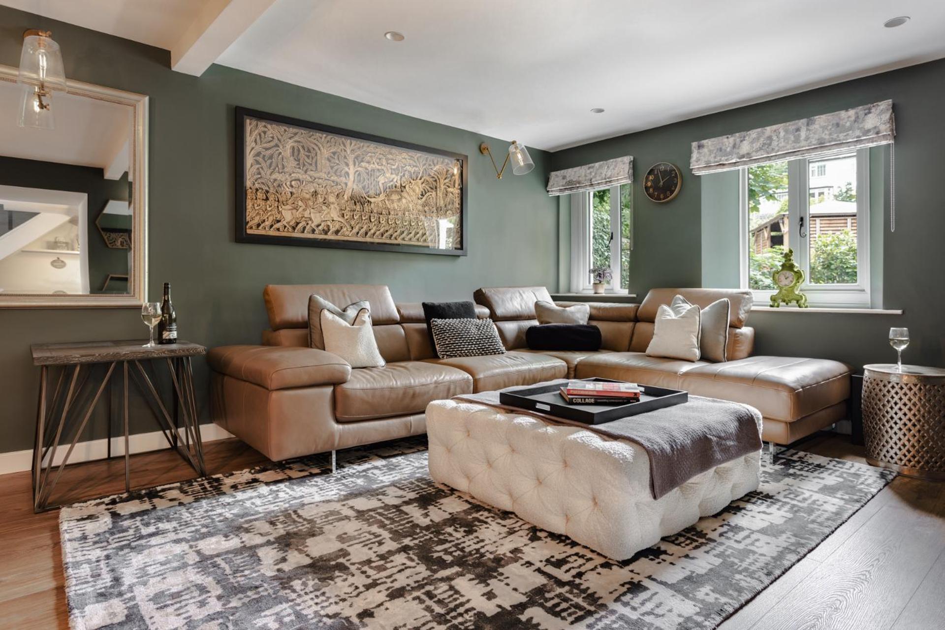 Coronation Family Cottage, Modernised 200-Year-Old Lake District Cottage with Private Hot Tub and Parking - Ridgestone