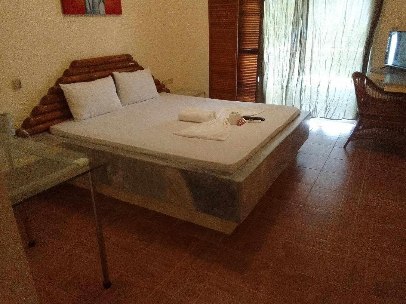 Dolphinbay Resort