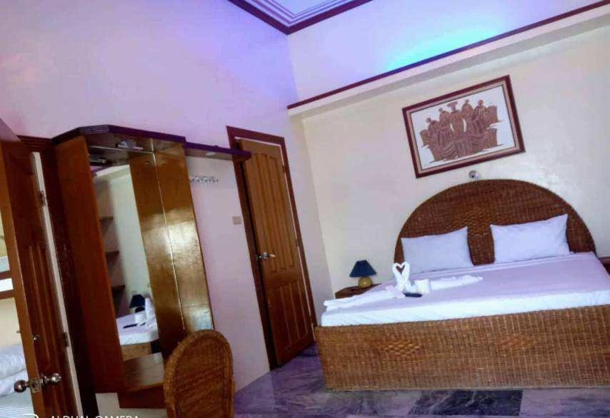 Dolphinbay Resort