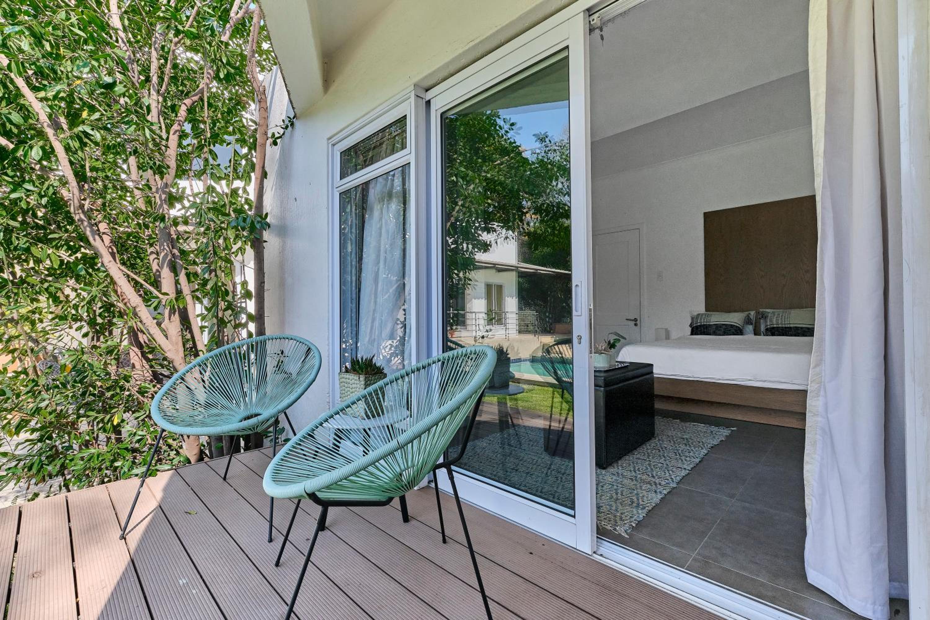 Johannesburg Vacations - Shrubly Suite 1 - Peaceful, Stylish in Sandton-Backup Power - Property Image 14