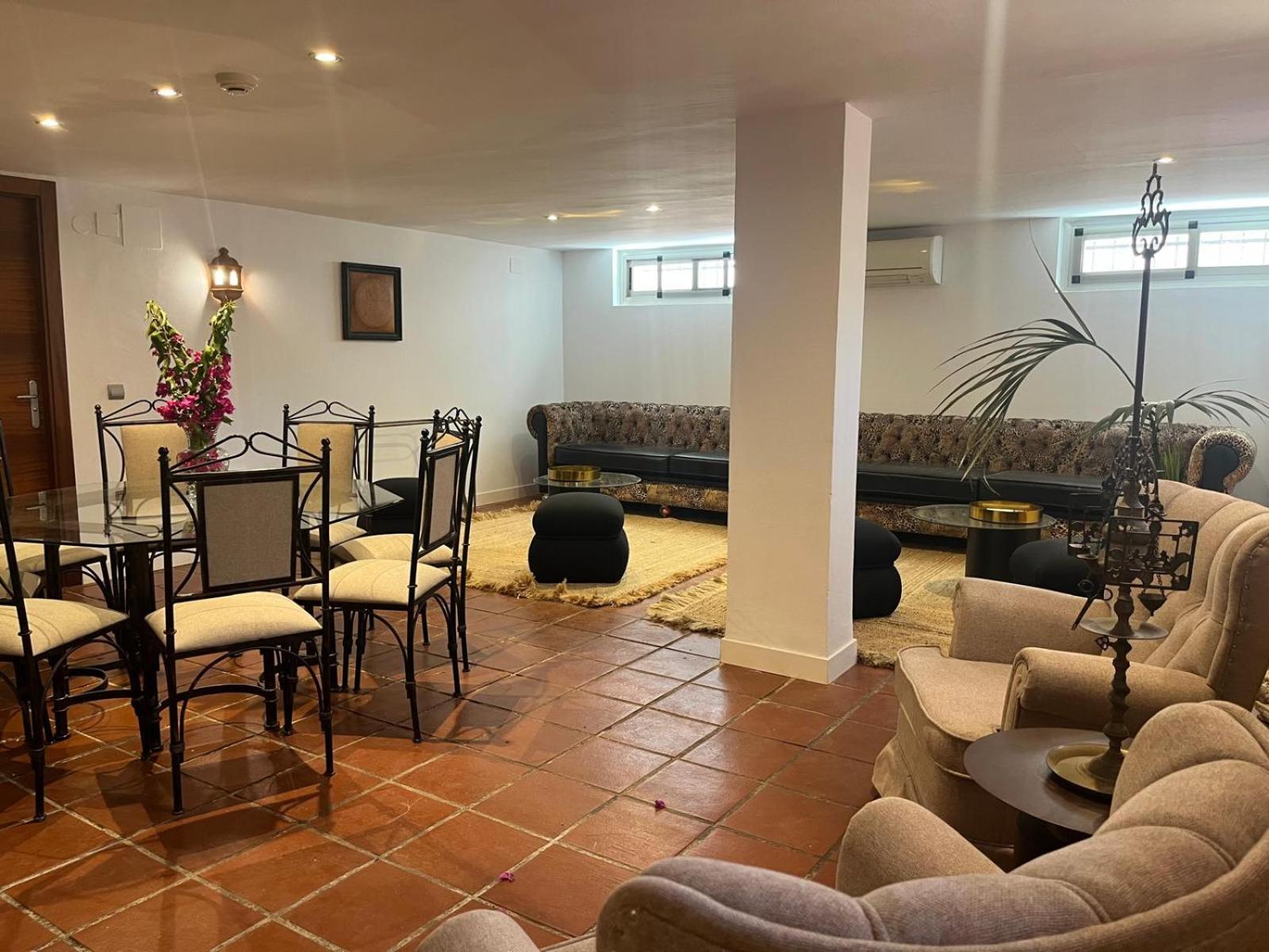 lounge