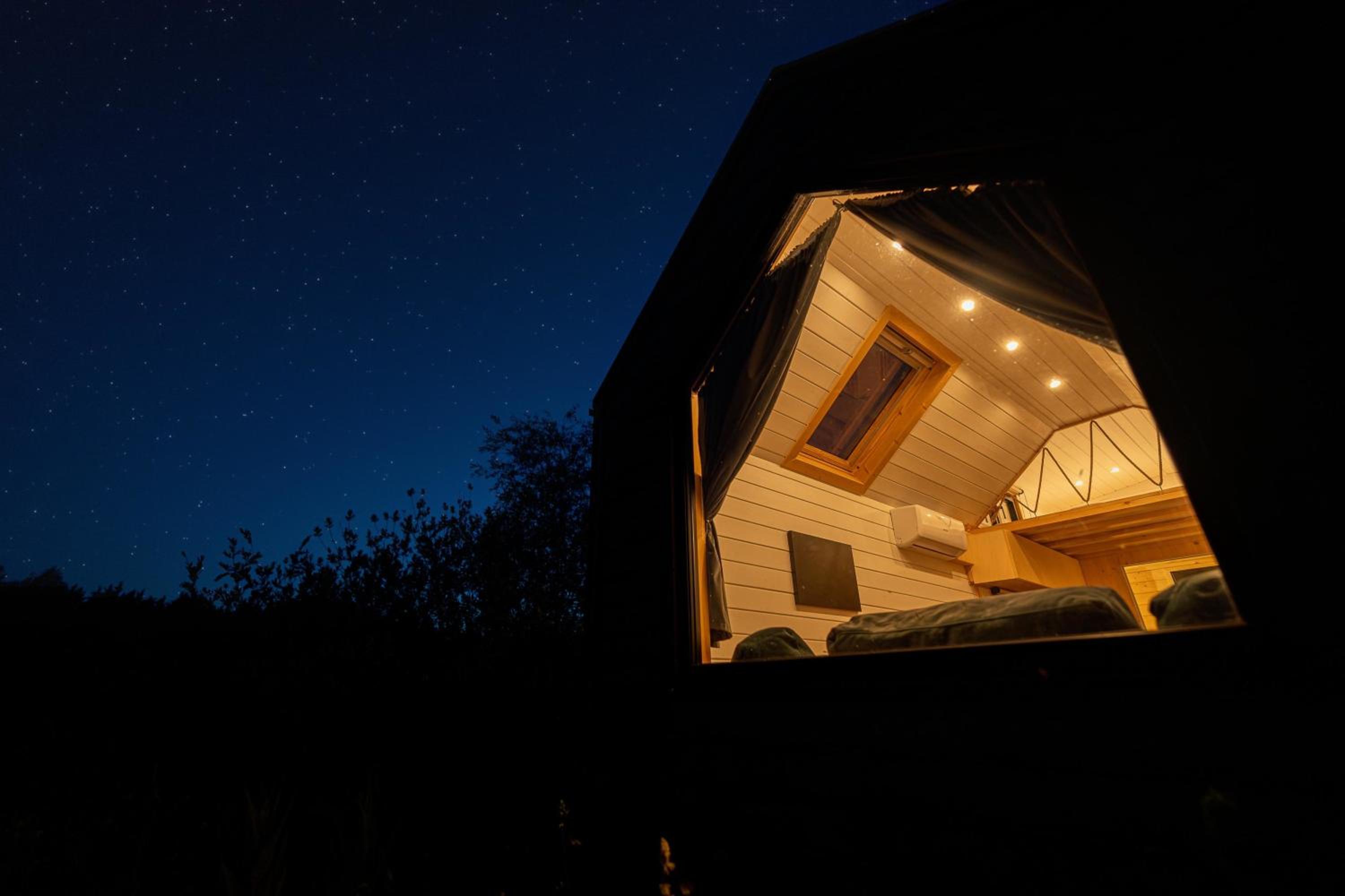 Ezy House 1 by Tiny Away