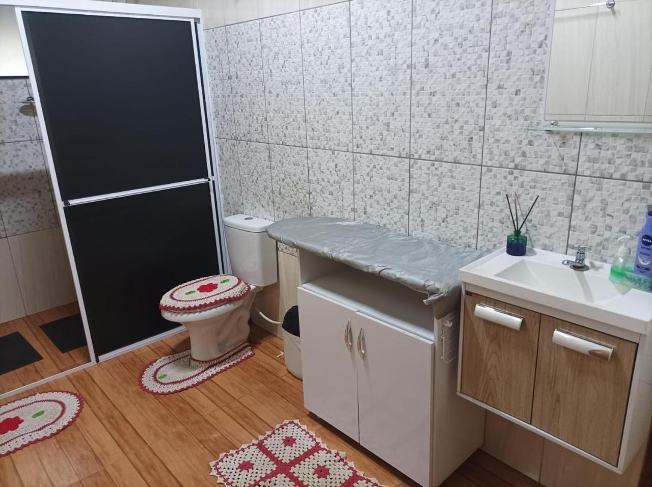 Chácara com Piscina e Lareira para Alugar em Munhoz MG