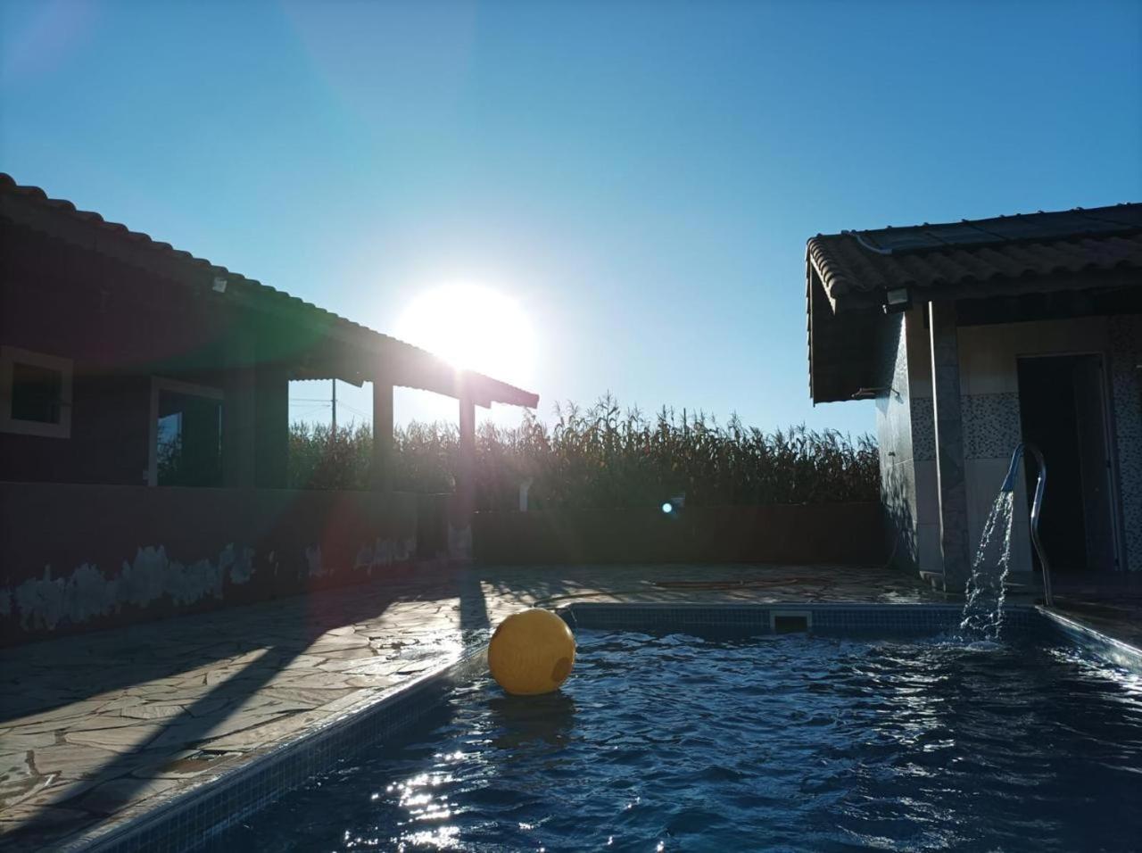Chácara com Piscina e Lareira para Alugar em Munhoz MG