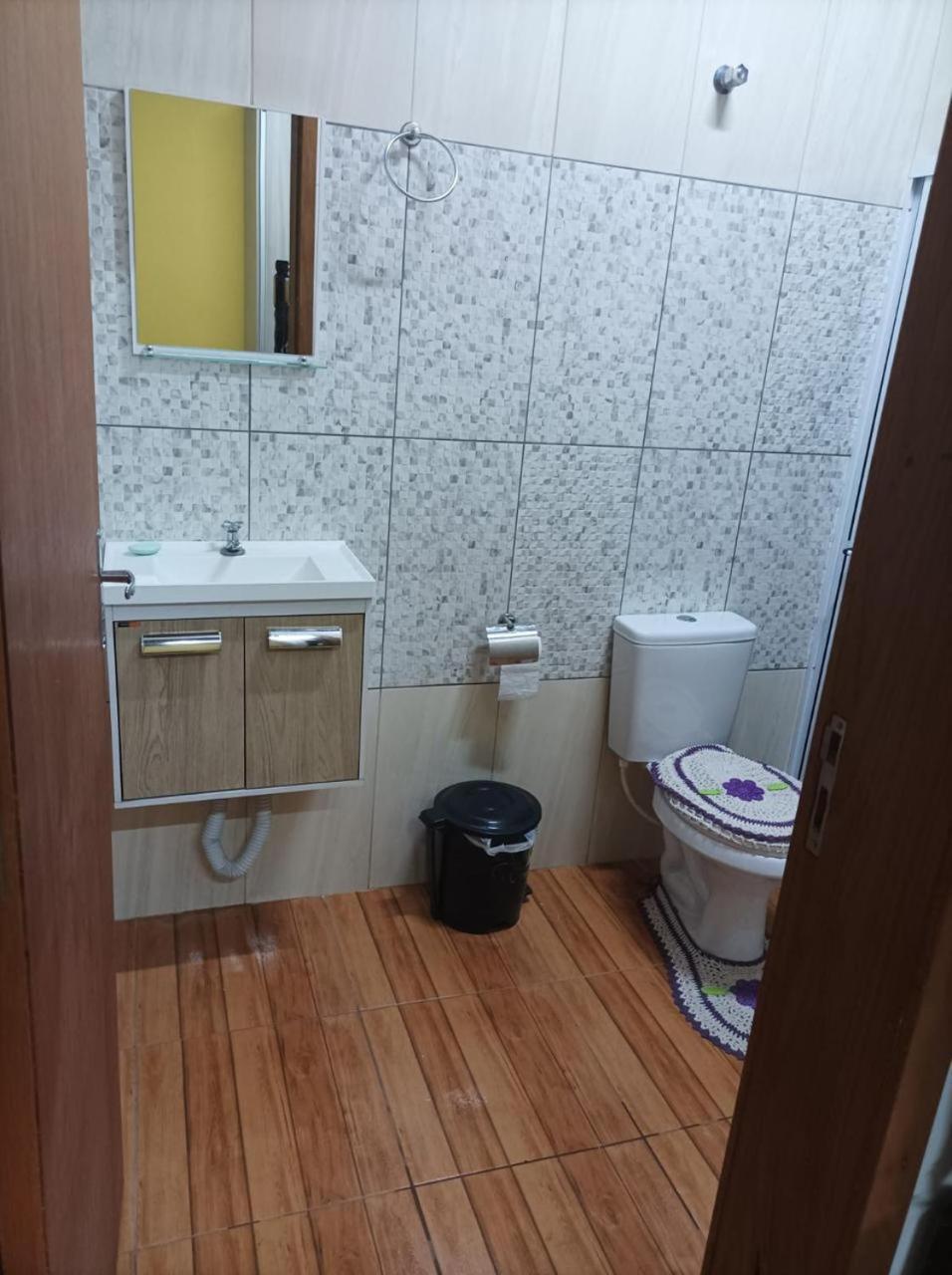 Chácara com Piscina e Lareira para Alugar em Munhoz MG